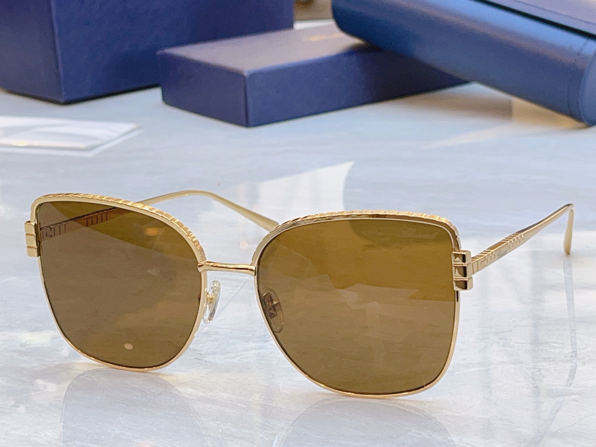 ，【ChoPar*】肖*邦新款太阳镜，MODEL：SCHG947，SIZE：59口17-142