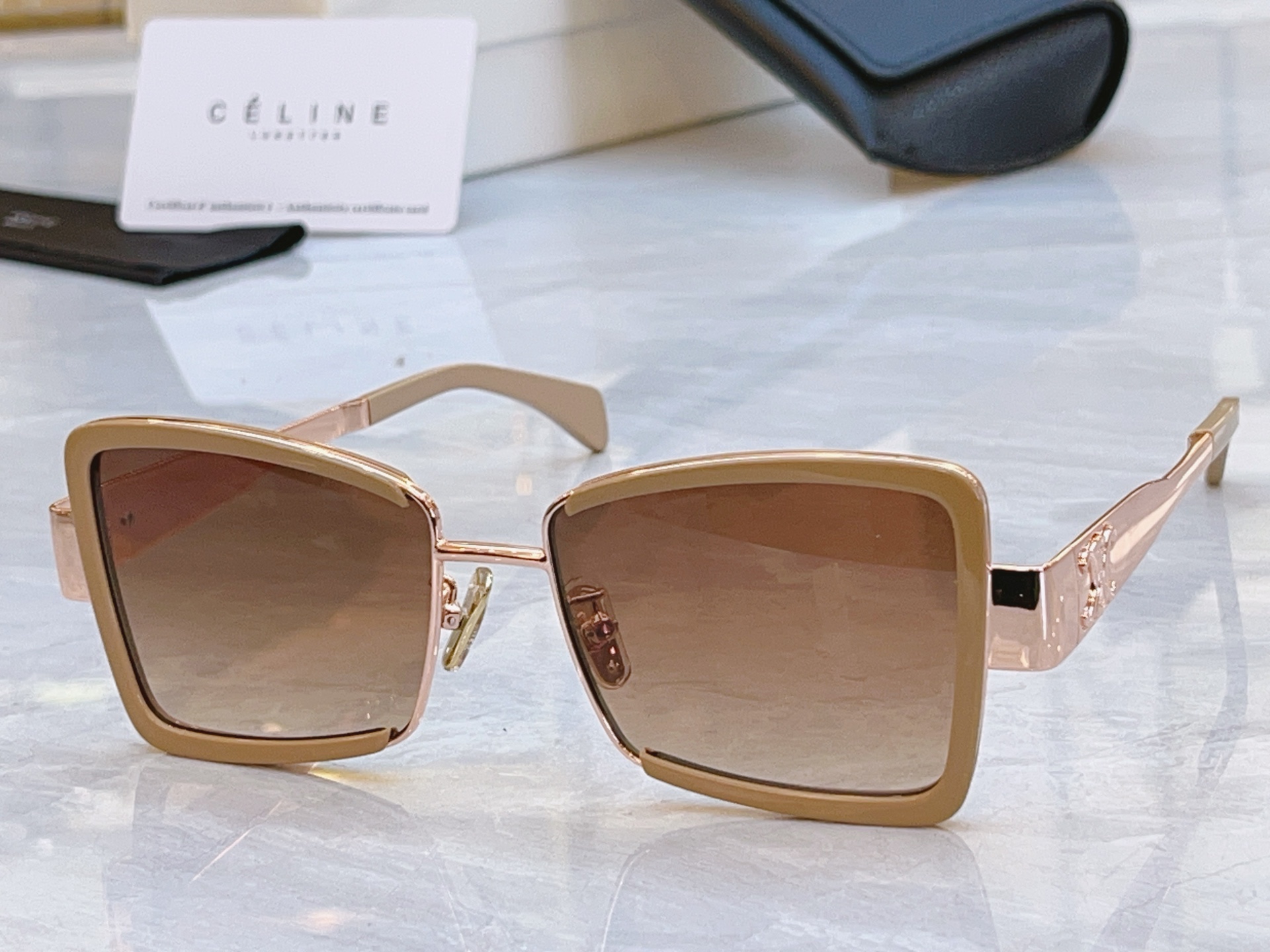 ，【CELIN*】赛*琳新款太阳镜， MODEL:CL40338F ，SIZE: 53口17-145