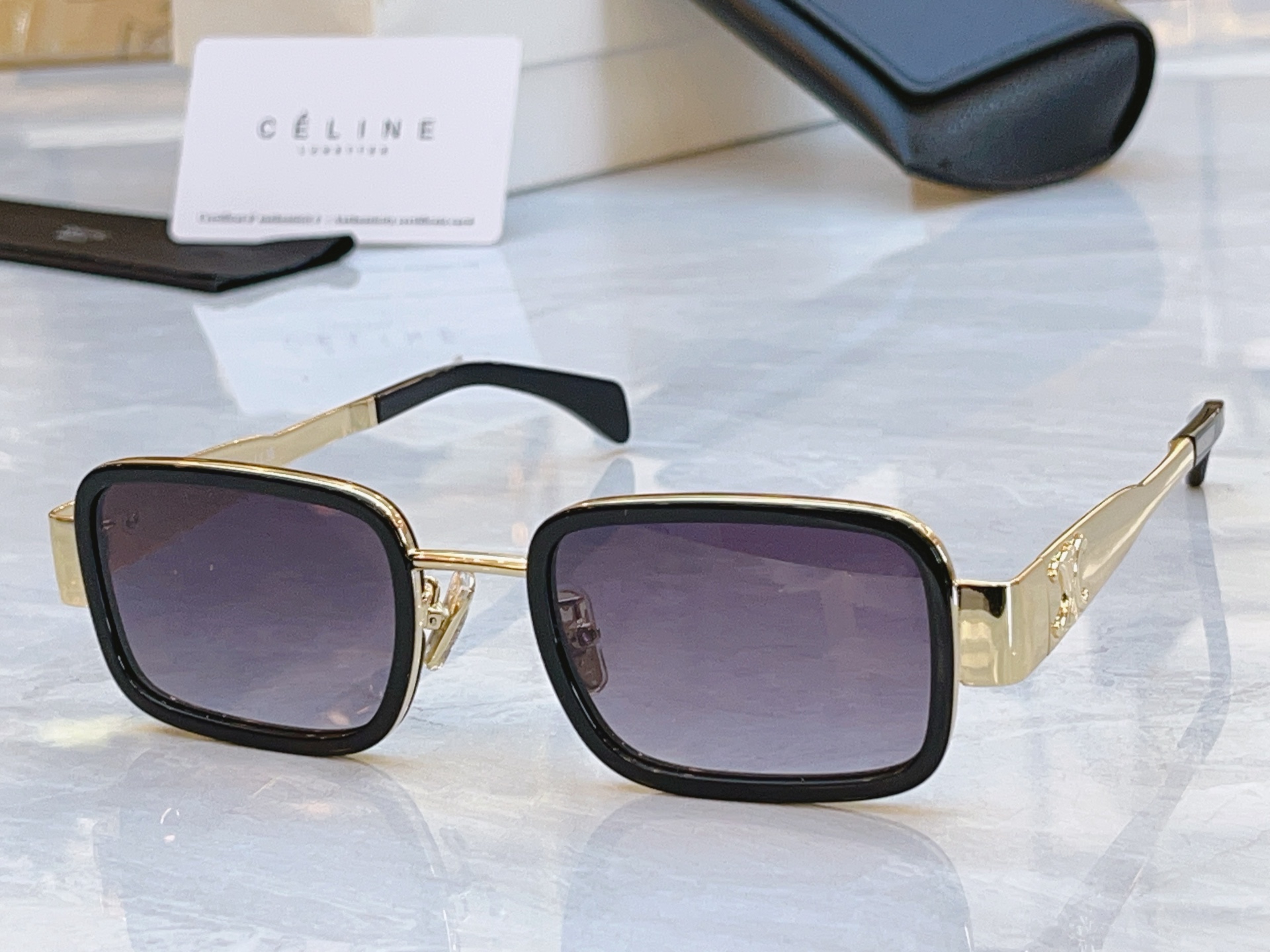 ，【CELIN*】赛*琳新款太阳镜， MODEL:CL40335F ，SIZE: 50口23-145