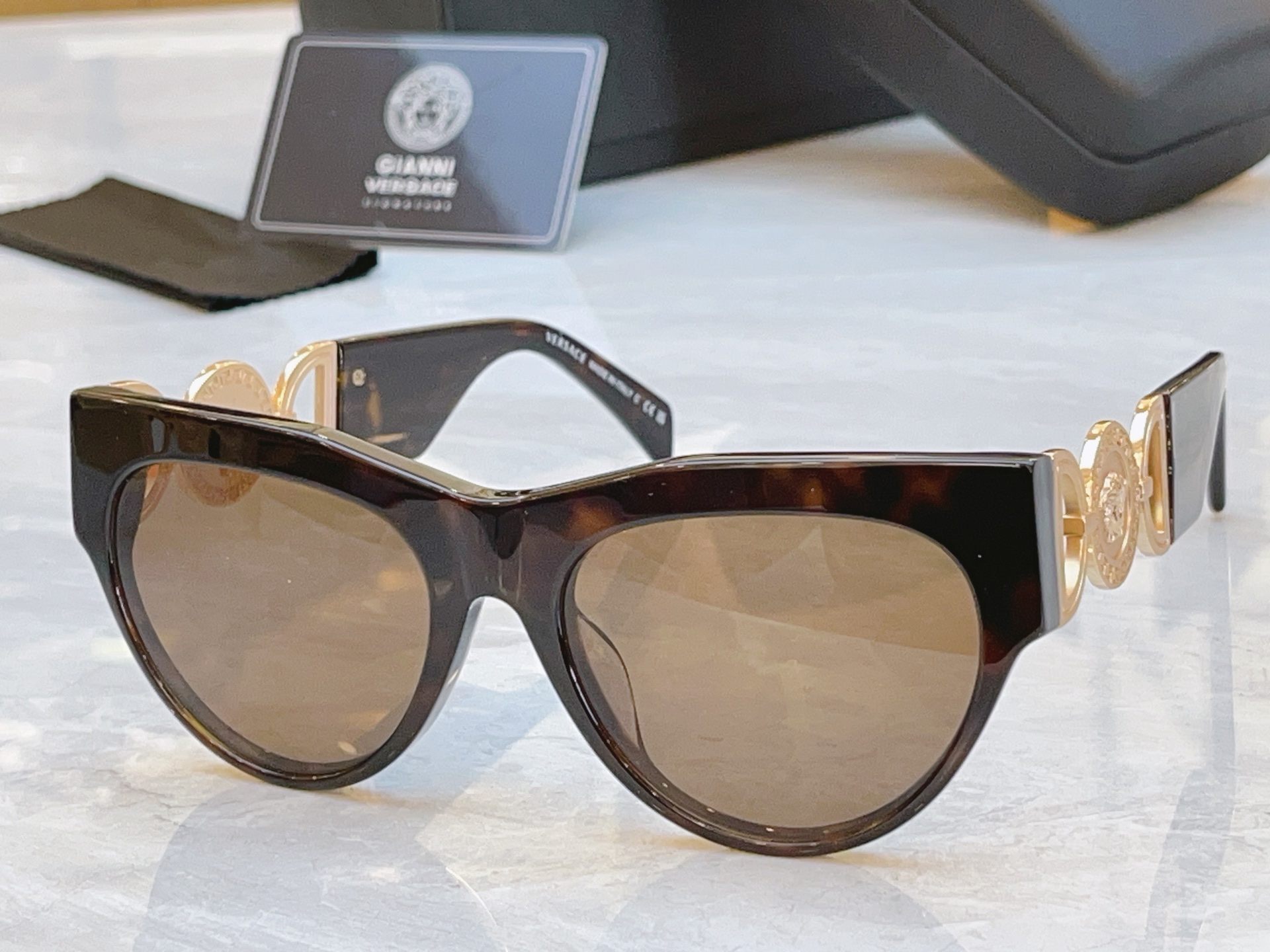 ，【VERSAC*】范思*哲新款太阳镜，MODEL：MOD 4440-U，SIZE：56口19-145