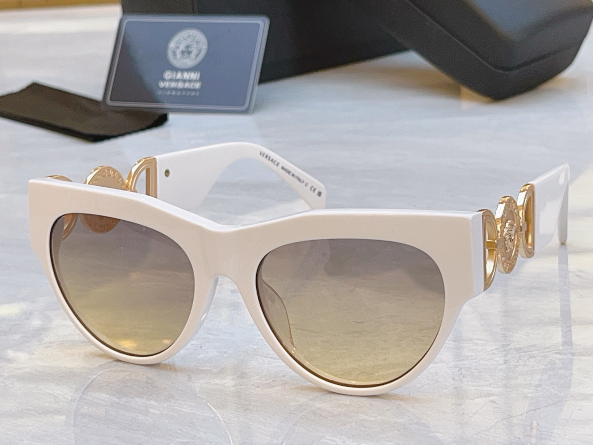 ，【VERSAC*】范思*哲新款太阳镜，MODEL：MOD 4440-U，SIZE：56口19-145