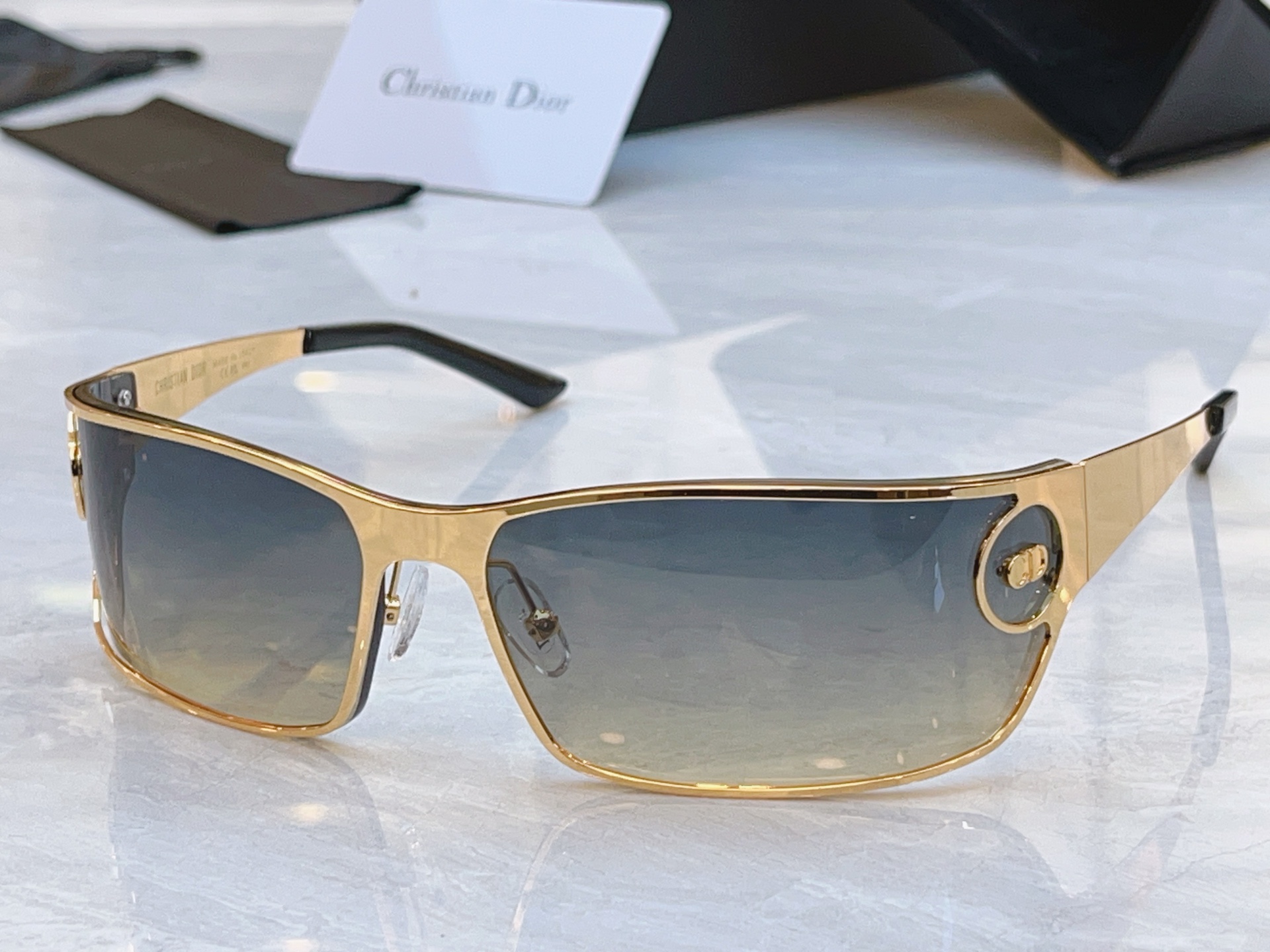 ，【DIO* 】迪*奥新款太阳镜，MODEL：DIORSTART，SIZE：56口17-125