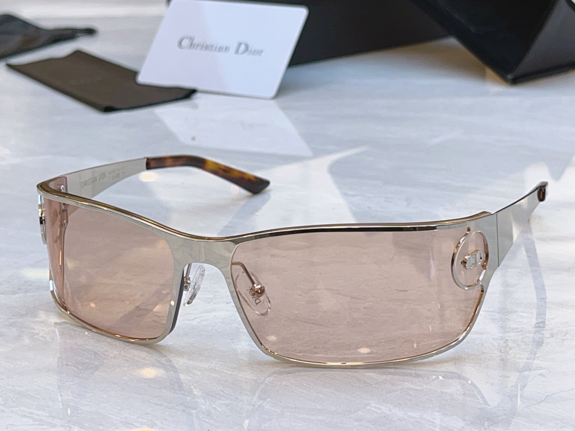 ，【DIO* 】迪*奥新款太阳镜，MODEL：DIORSTART，SIZE：56口17-125