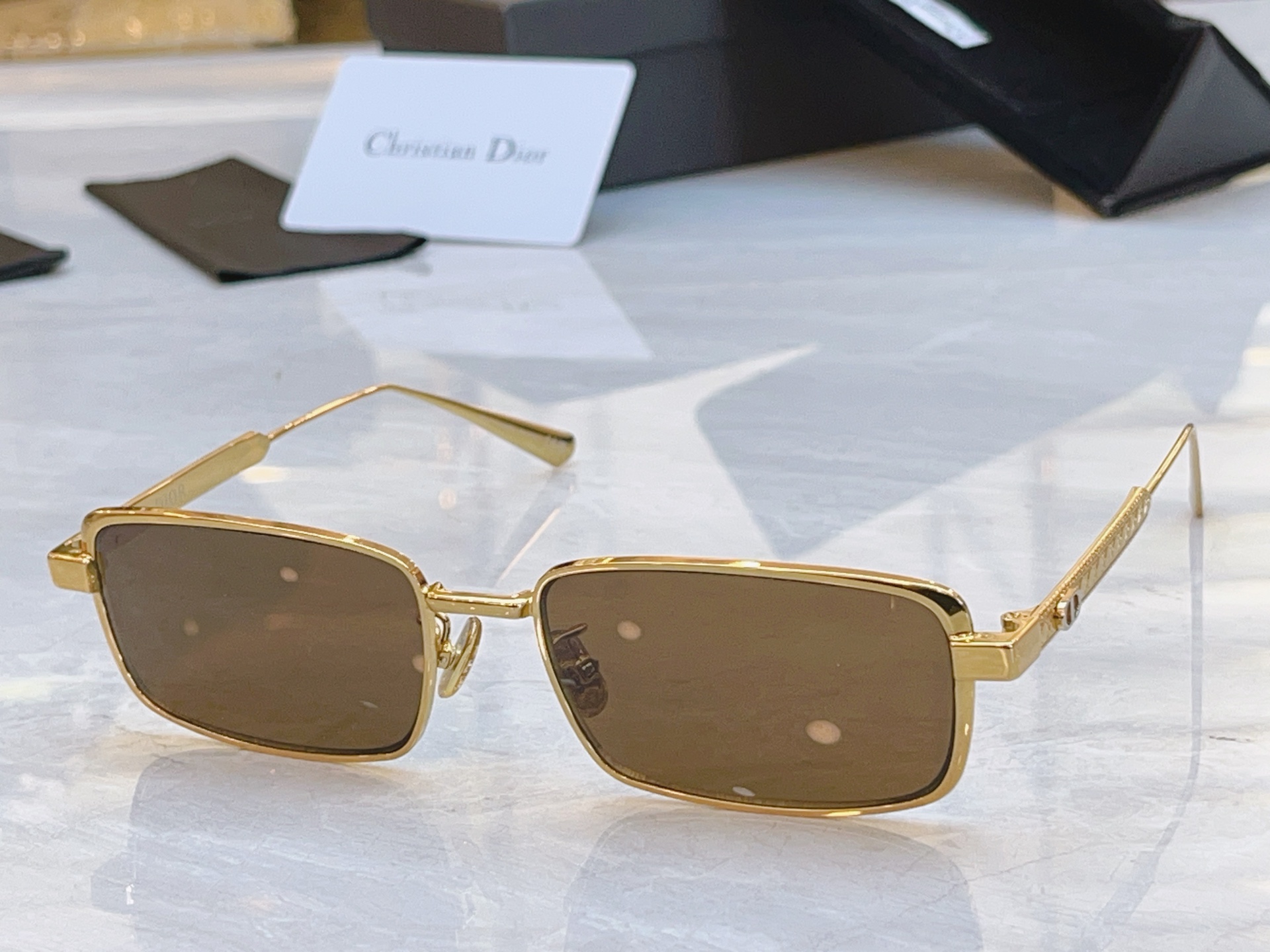 ，【DIO* 】迪*奥新款太阳镜，MODEL：DiorCannage S2U，SIZE：55口18-14