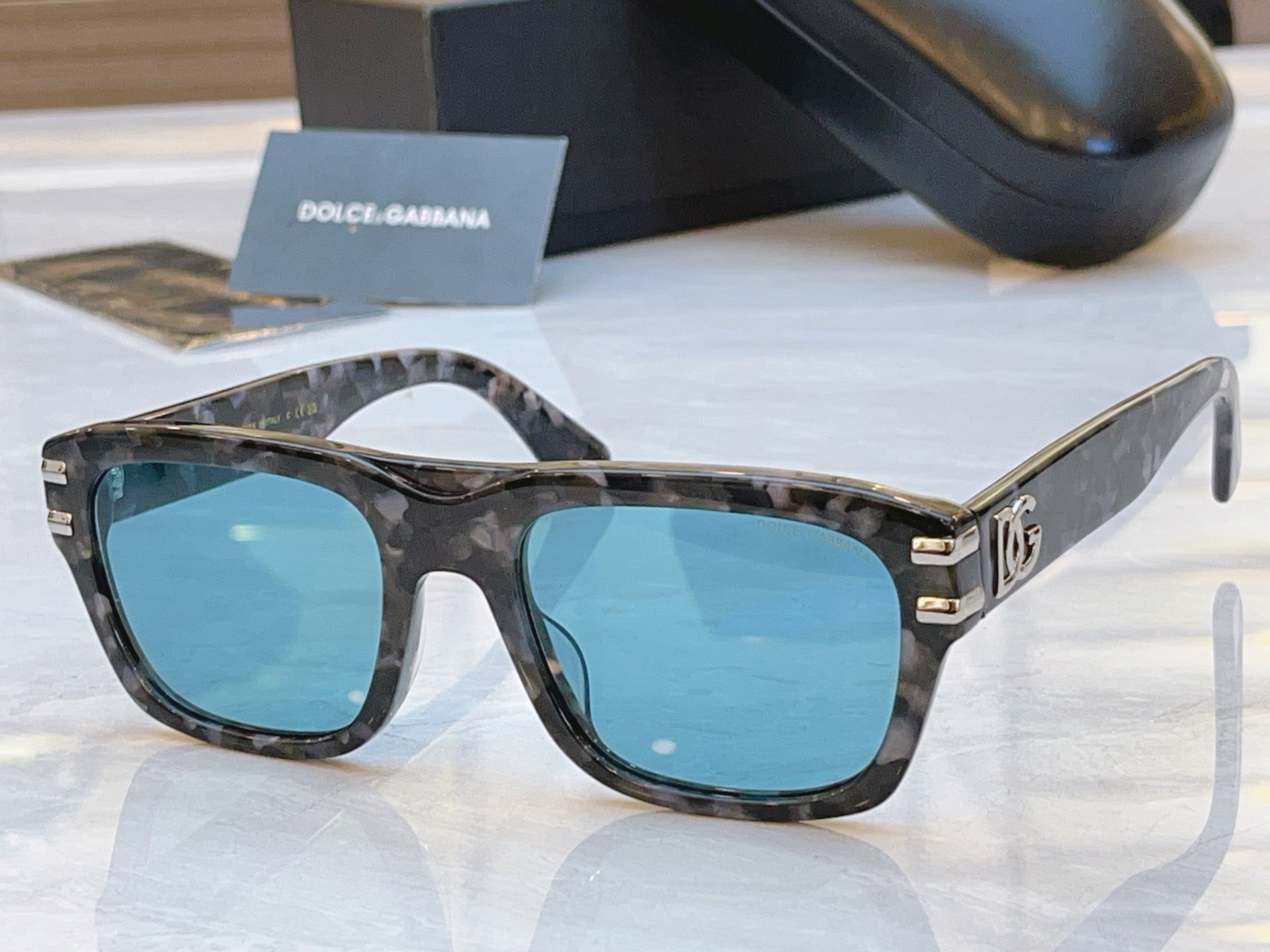 ，【DOLCE & GABBAN*】D*G新款太阳镜，MODEL：DG4496，SIZE：55口21-1