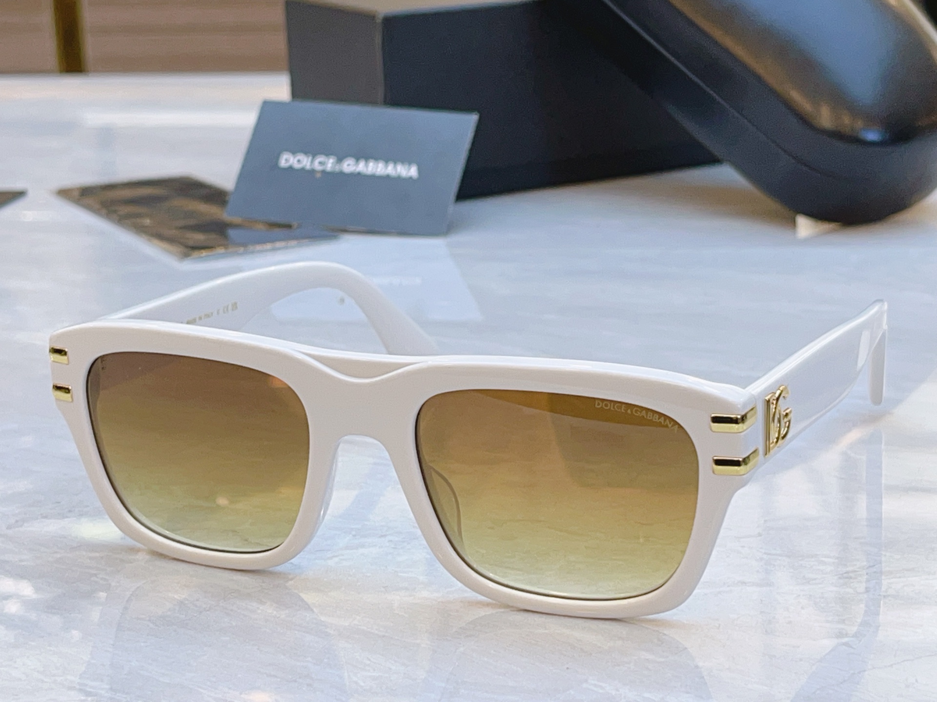 ，【DOLCE & GABBAN*】D*G新款太阳镜，MODEL：DG4496，SIZE：55口21-1