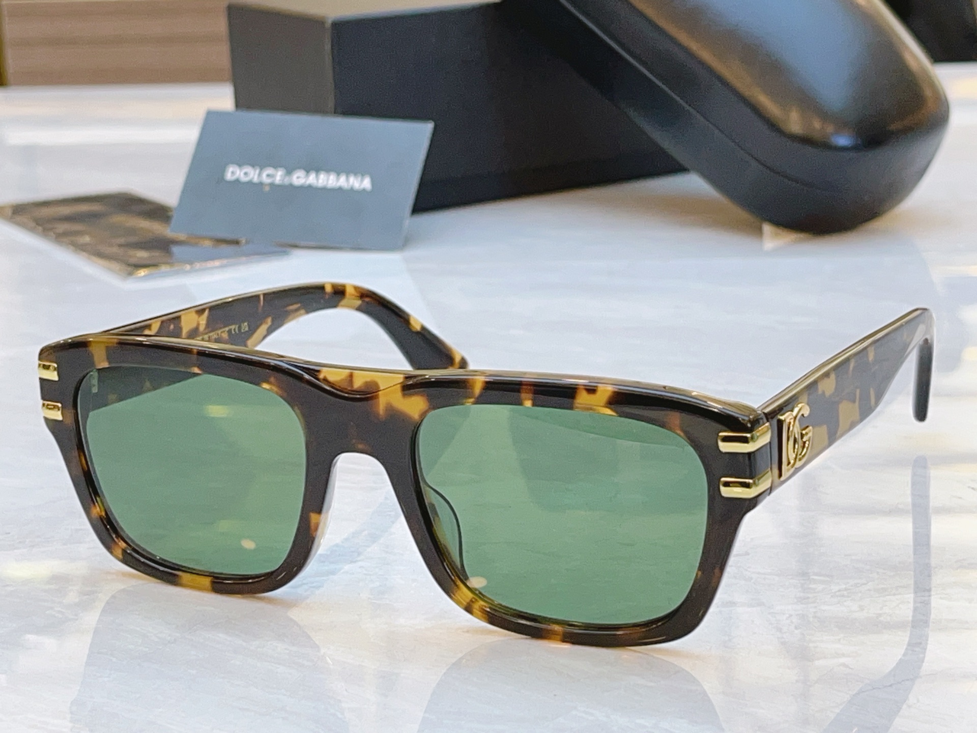 ，【DOLCE & GABBAN*】D*G新款太阳镜，MODEL：DG4496，SIZE：55口21-1