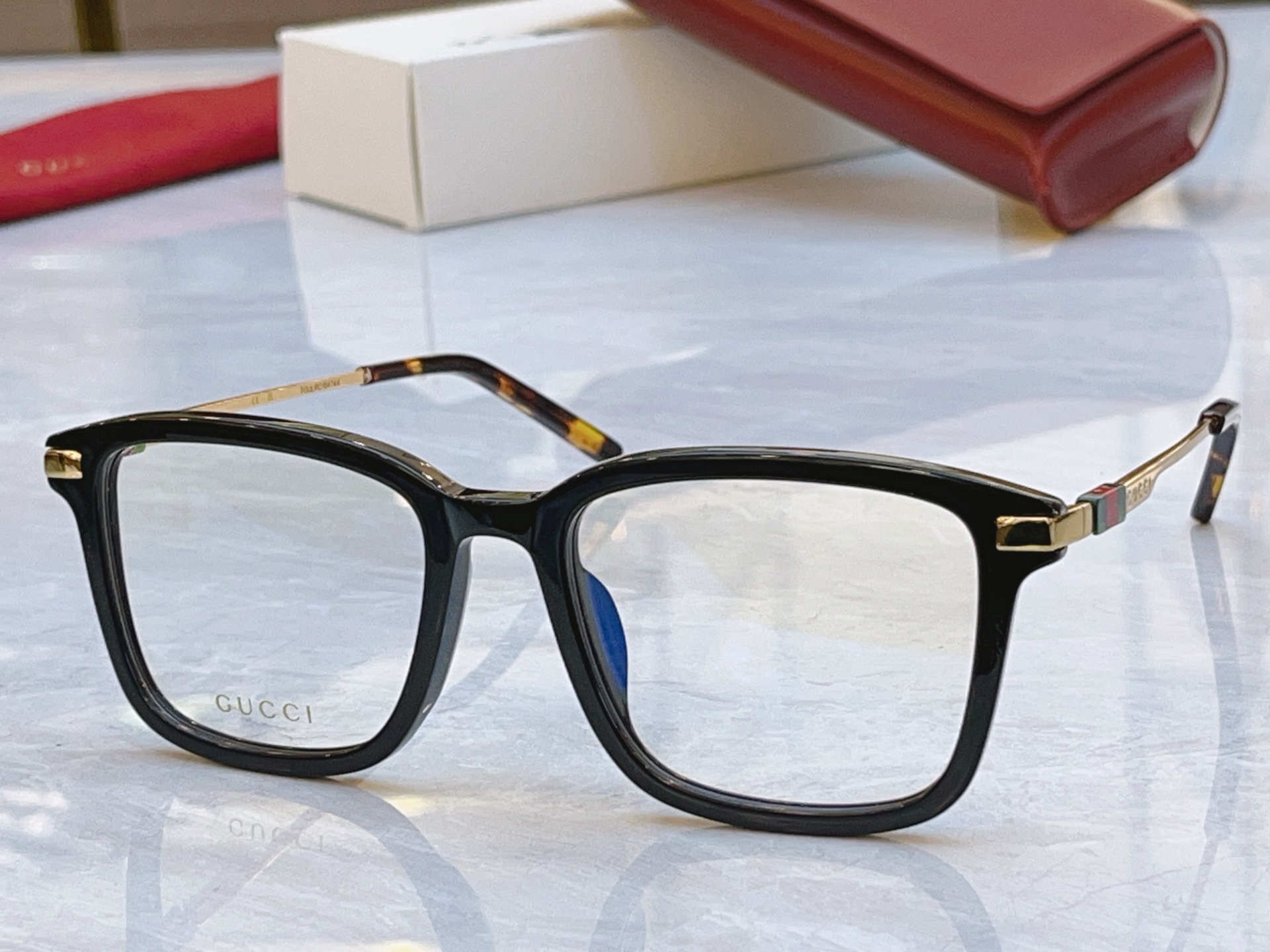 ，【GUCC*】古*驰新款太阳镜，MODEL：GG2246SK，SIZE：55口19-145