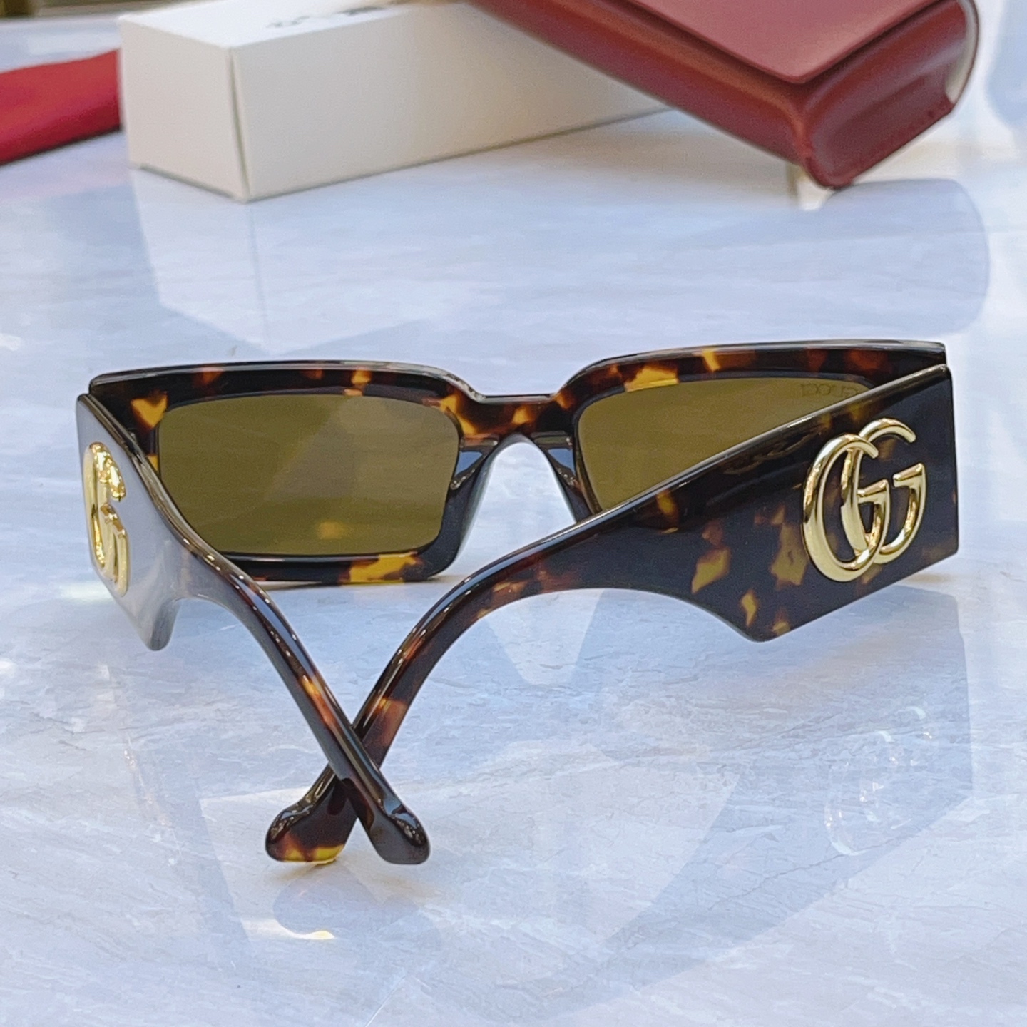 ，【GUCC*】古*驰新款太阳镜，MODEL：GG1425S，SIZE：53口20-145