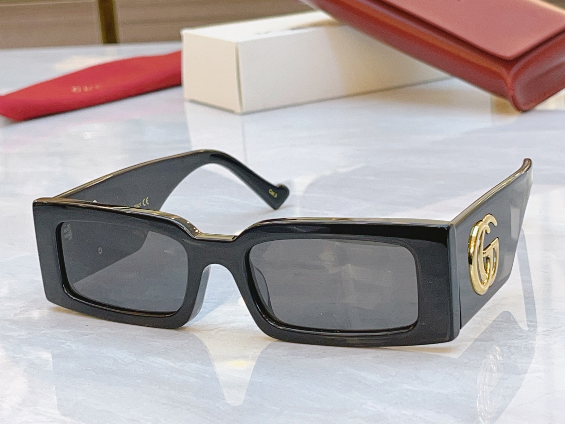 ，【GUCC*】古*驰新款太阳镜，MODEL：GG1425S，SIZE：53口20-145