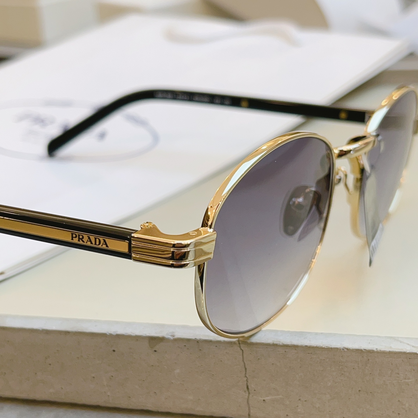 ，【PRAD*】普拉*达新款太阳镜 高版本✨，MODEL：SPR B53，SIZE：52口21-145