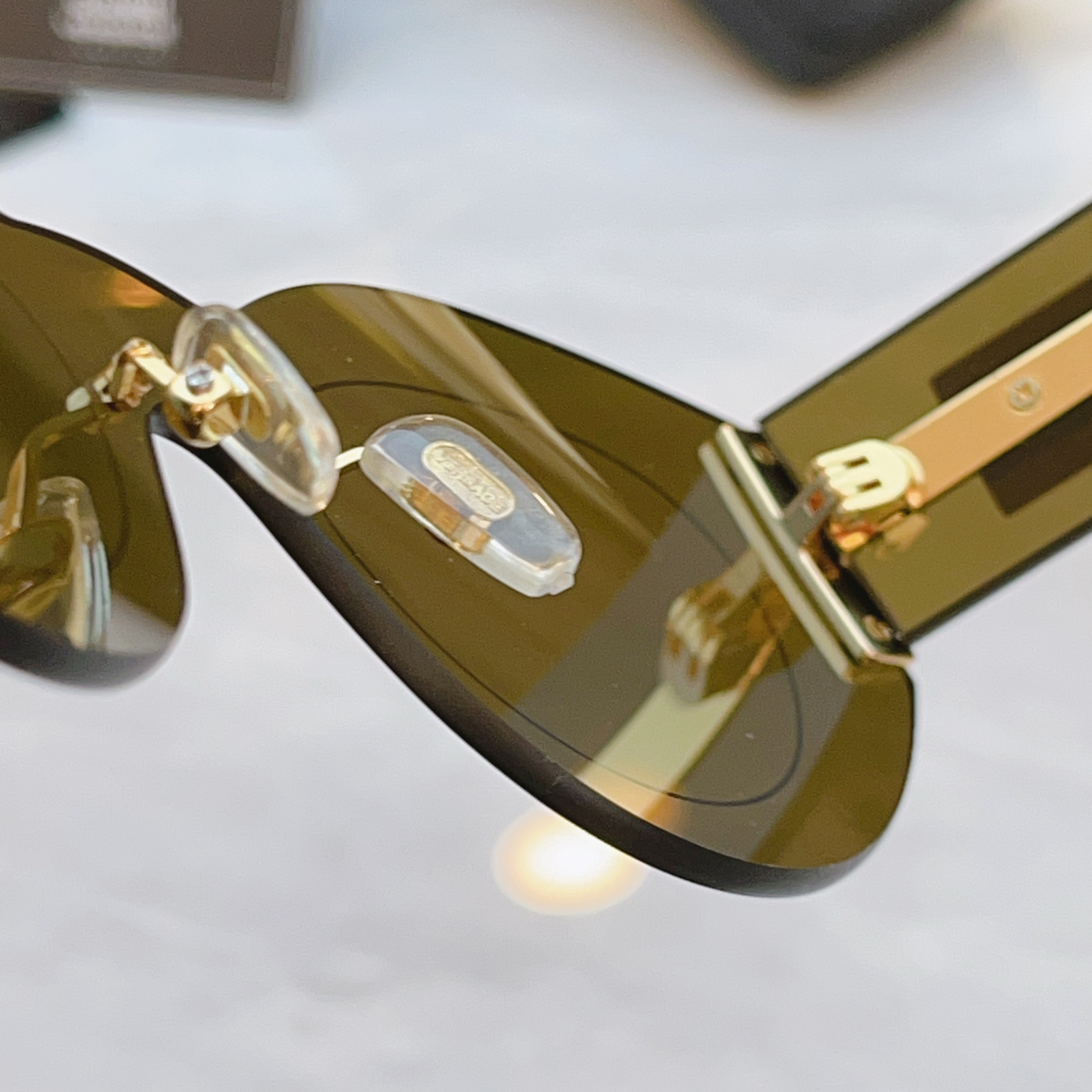 ，【VERSAC*】范思*哲新款太阳镜，MODEL：VE 2276，SIZE：146口0-142