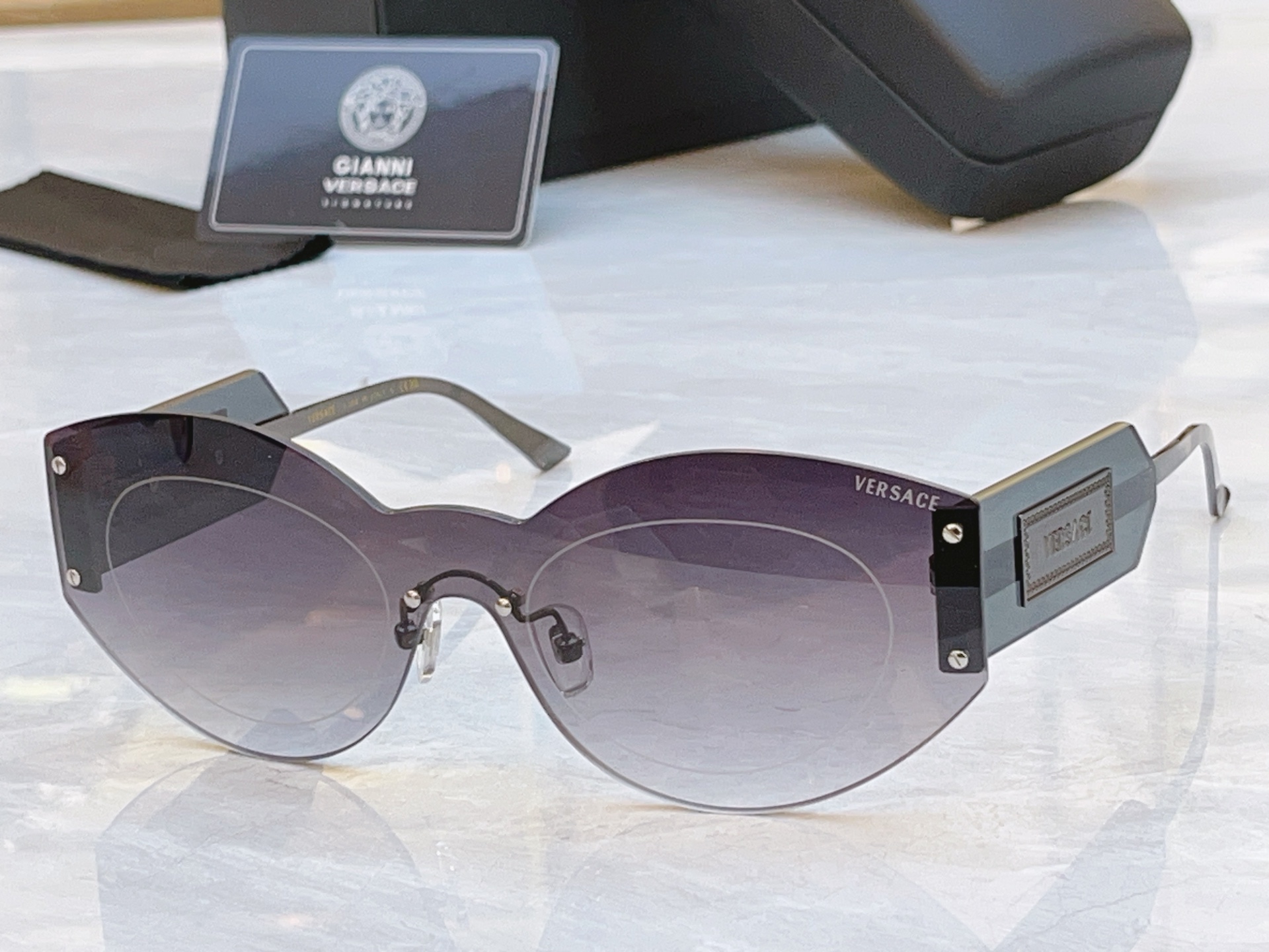 ，【VERSAC*】范思*哲新款太阳镜，MODEL：VE 2276，SIZE：146口0-142