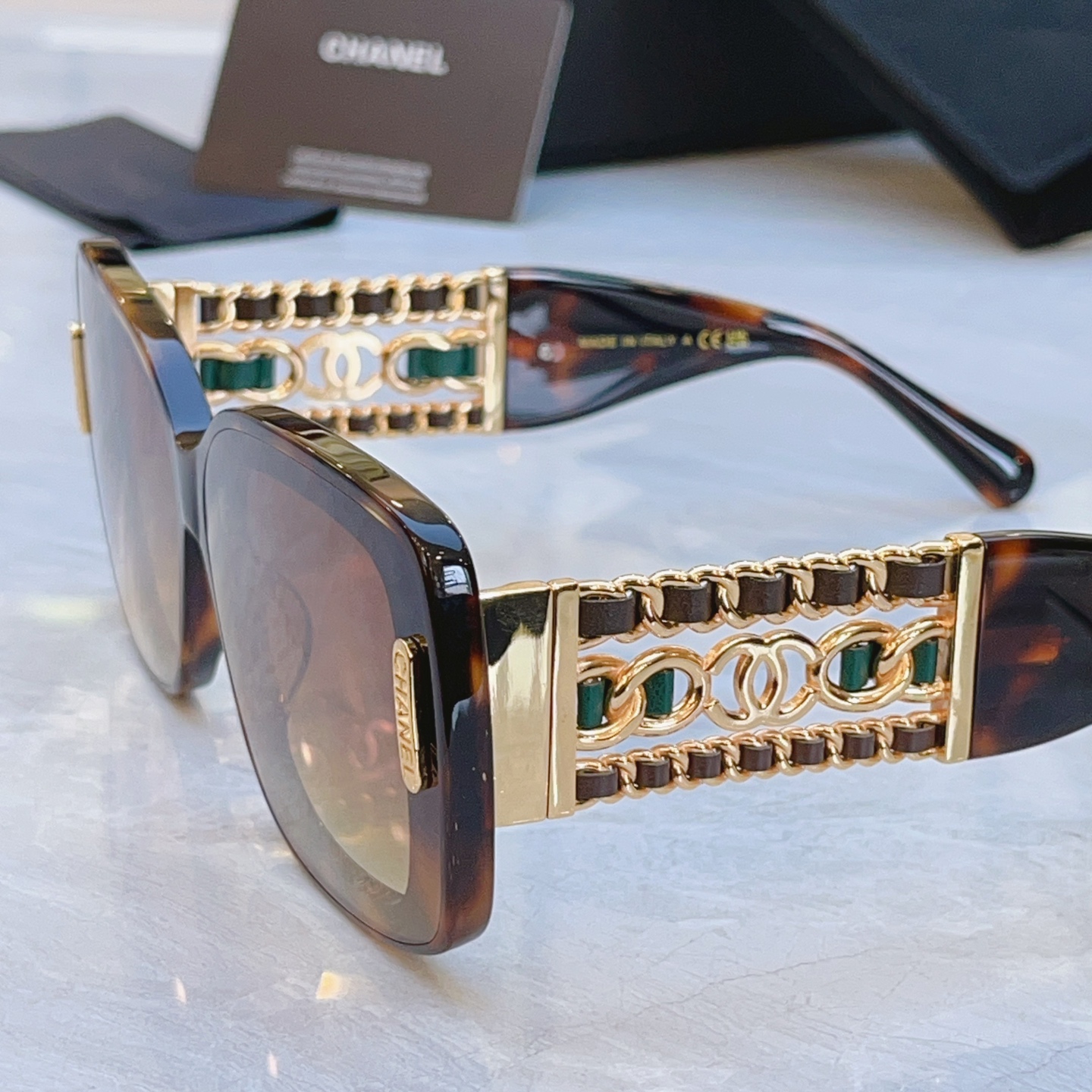 ，【CHANE*】香奈儿新款太阳镜，MODEL：CH1915Q，SIZE：55口19-145