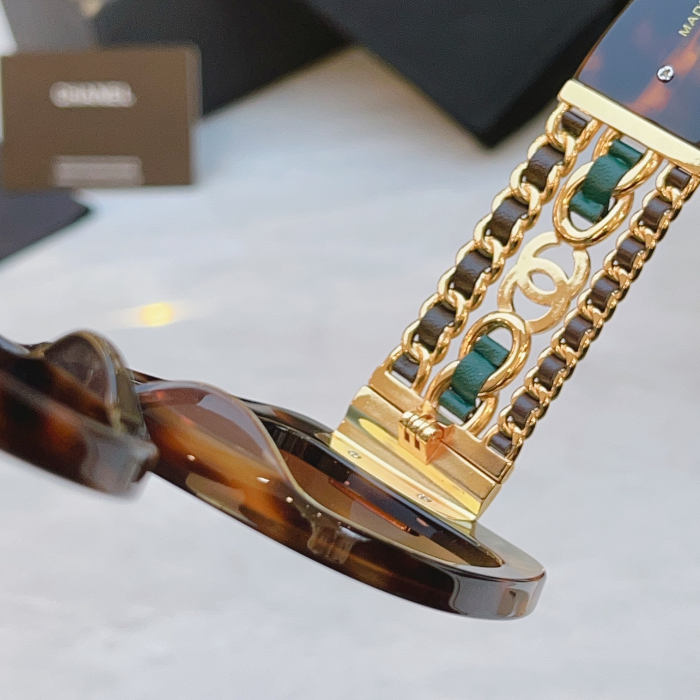 ，【CHANE*】香奈儿新款太阳镜，MODEL：CH1915Q，SIZE：55口19-145