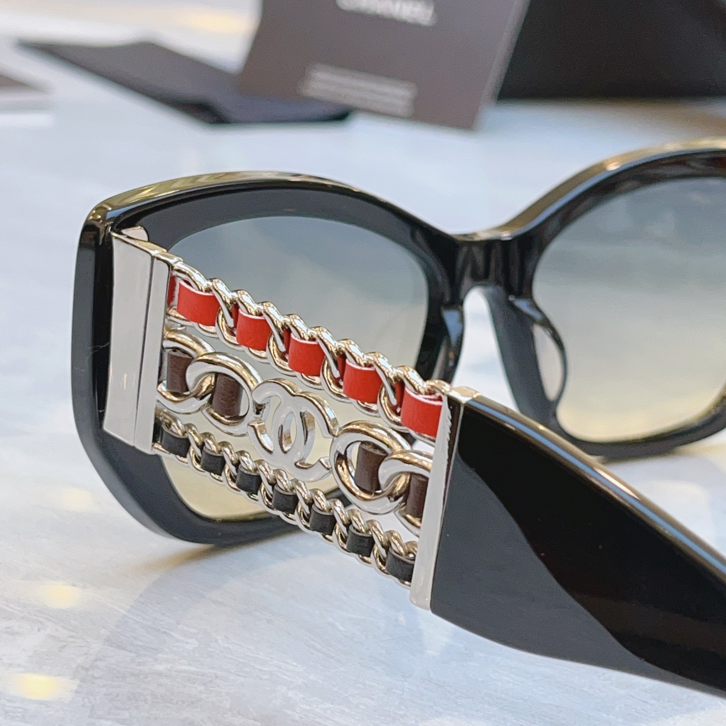 ，【CHANE*】香奈儿新款太阳镜，MODEL：CH1916Q，SIZE：54口19-145