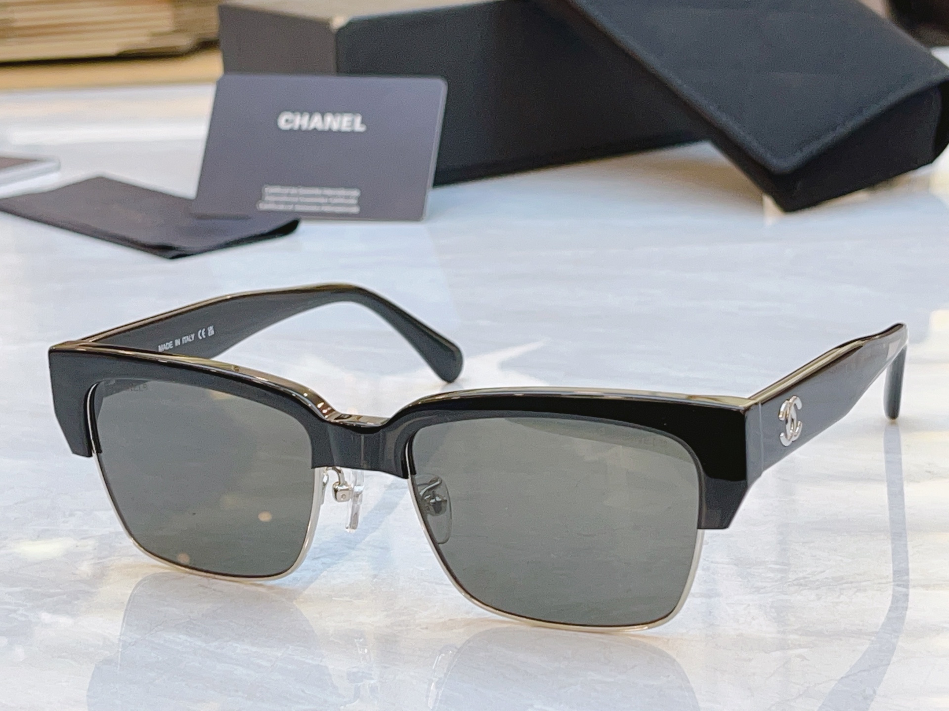 ，【CHANE*】香奈儿新款太阳镜，MODEL：5558，SIZE：55口18-140