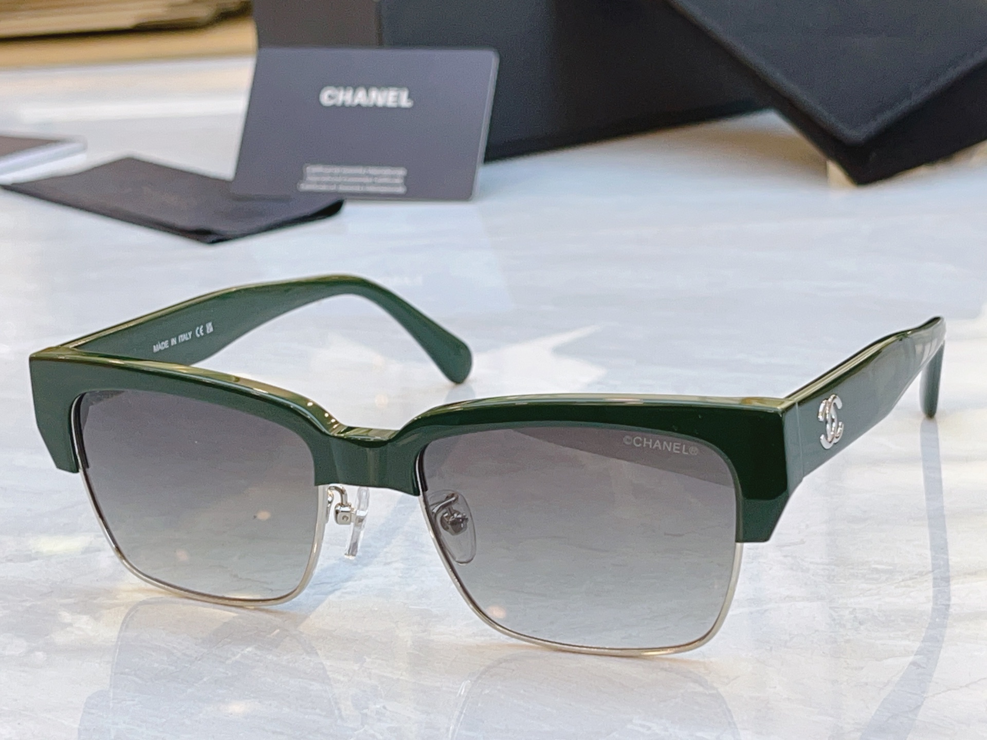 ，【CHANE*】香奈儿新款太阳镜，MODEL：5558，SIZE：55口18-140