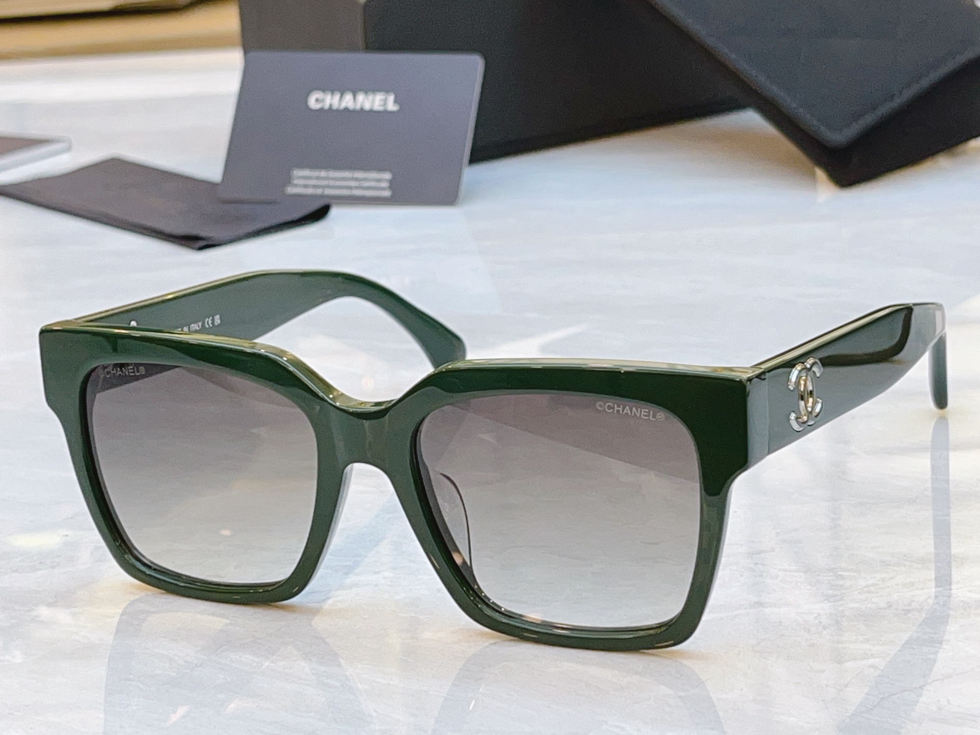 ，【CHANE*】香奈儿新款太阳镜，MODEL：5557，SIZE：54口17-140