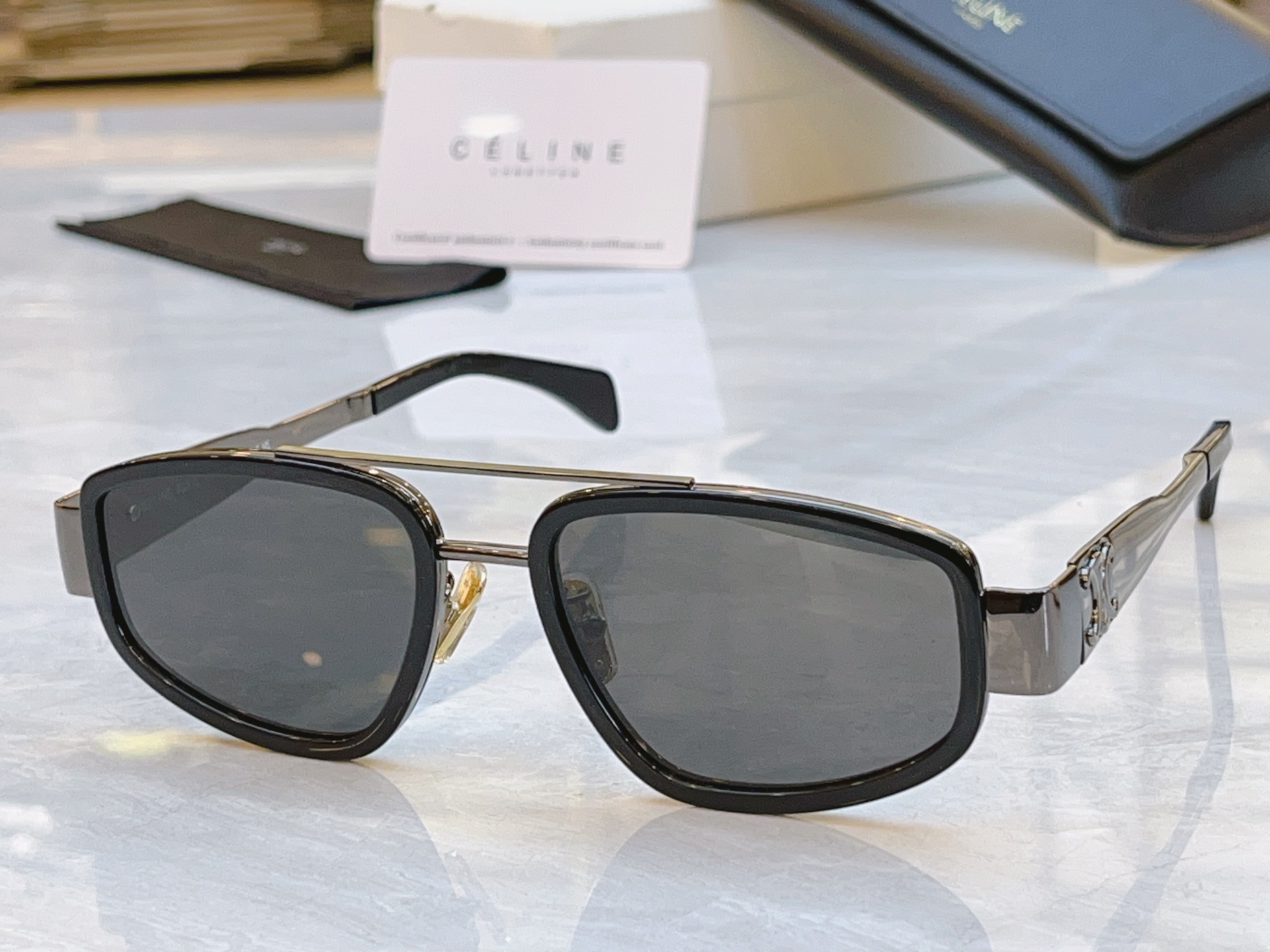 ，【CELIN*】赛*琳新款太阳镜， MODEL:CL40337F ，SIZE: 53口20-145