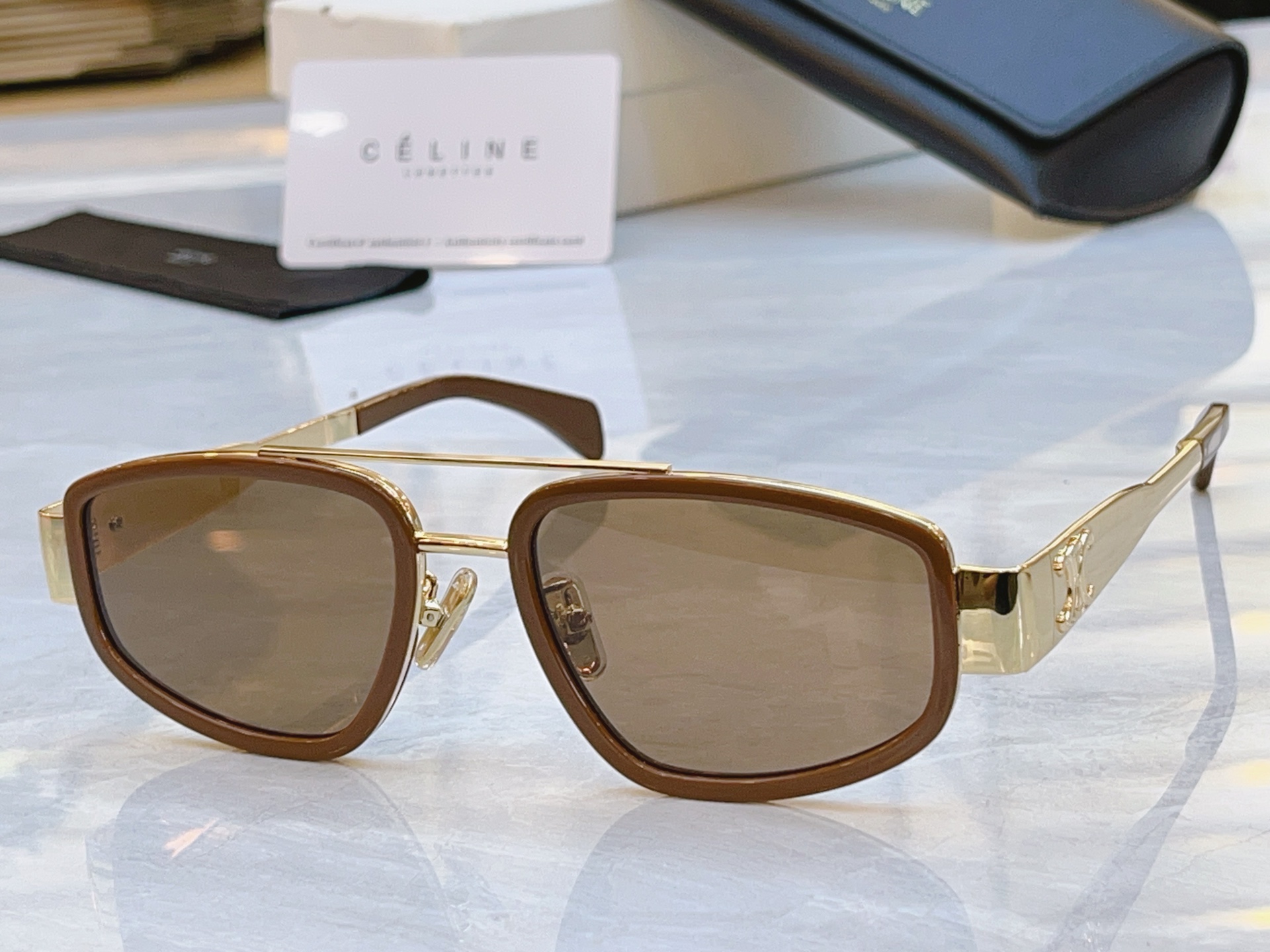 ，【CELIN*】赛*琳新款太阳镜， MODEL:CL40337F ，SIZE: 53口20-145