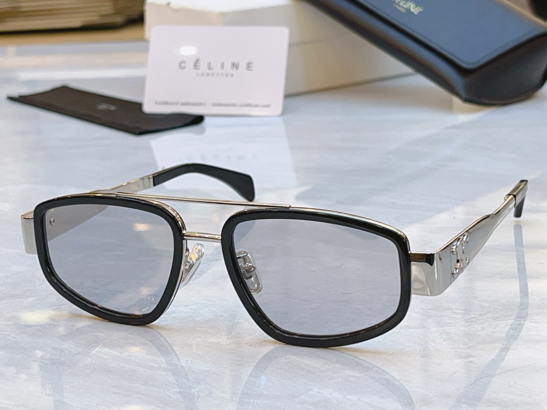 ，【CELIN*】赛*琳新款太阳镜， MODEL:CL40337F ，SIZE: 53口20-145