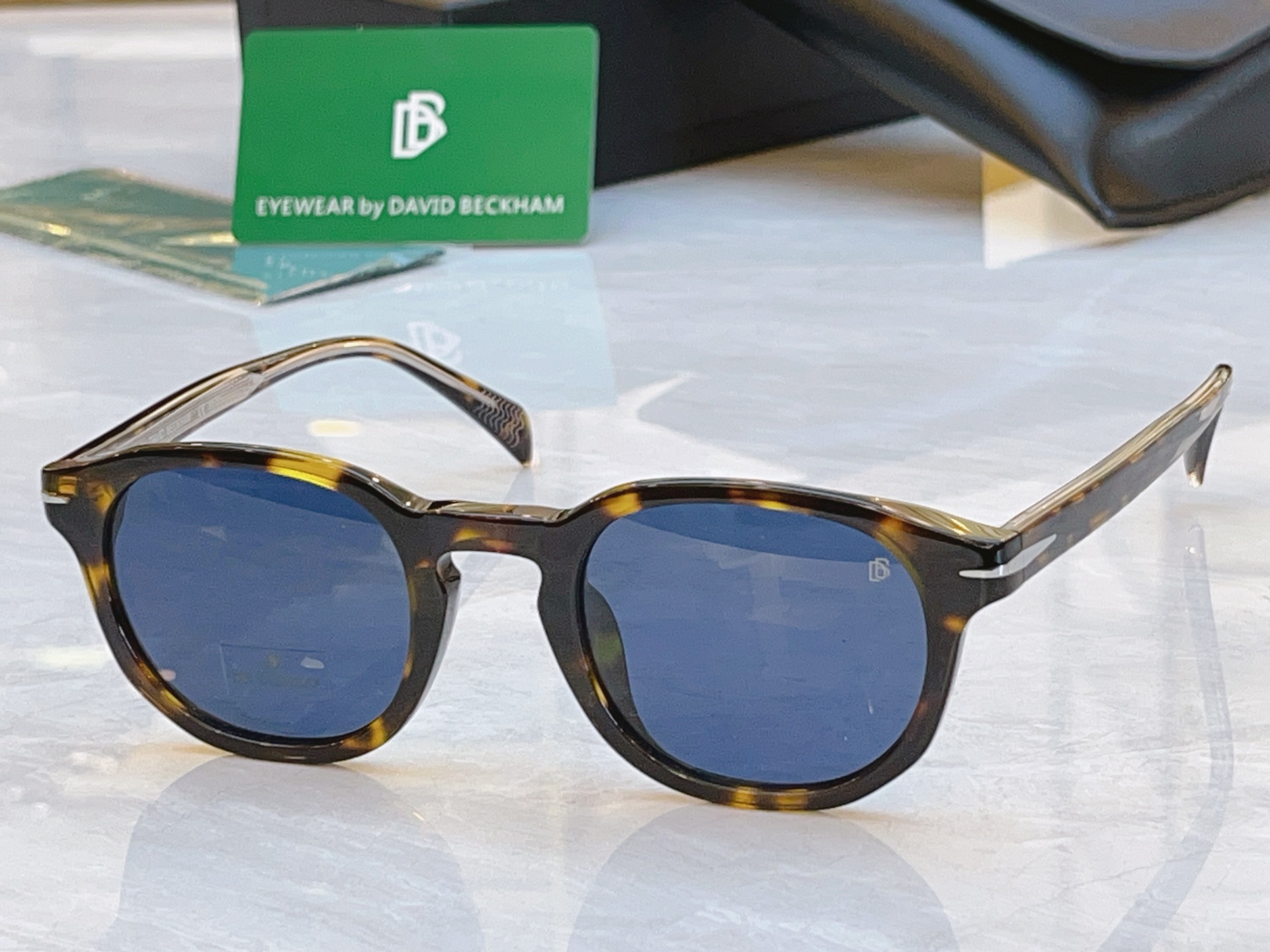 ，【DAVID BECKHA*】大卫.贝克汉*姆新款太阳镜，Model:DB 1007/S，SIZE:4
