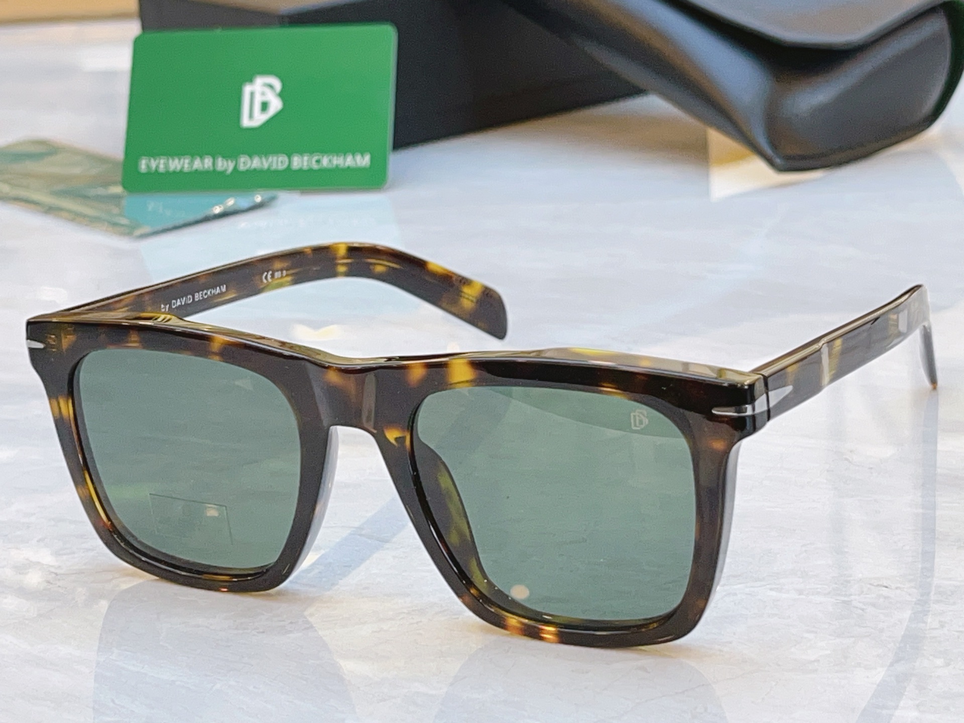 ，【DAVID BECKHA*】大卫.贝克汉*姆新款太阳镜，Model:DB 7000S，SIZE:51