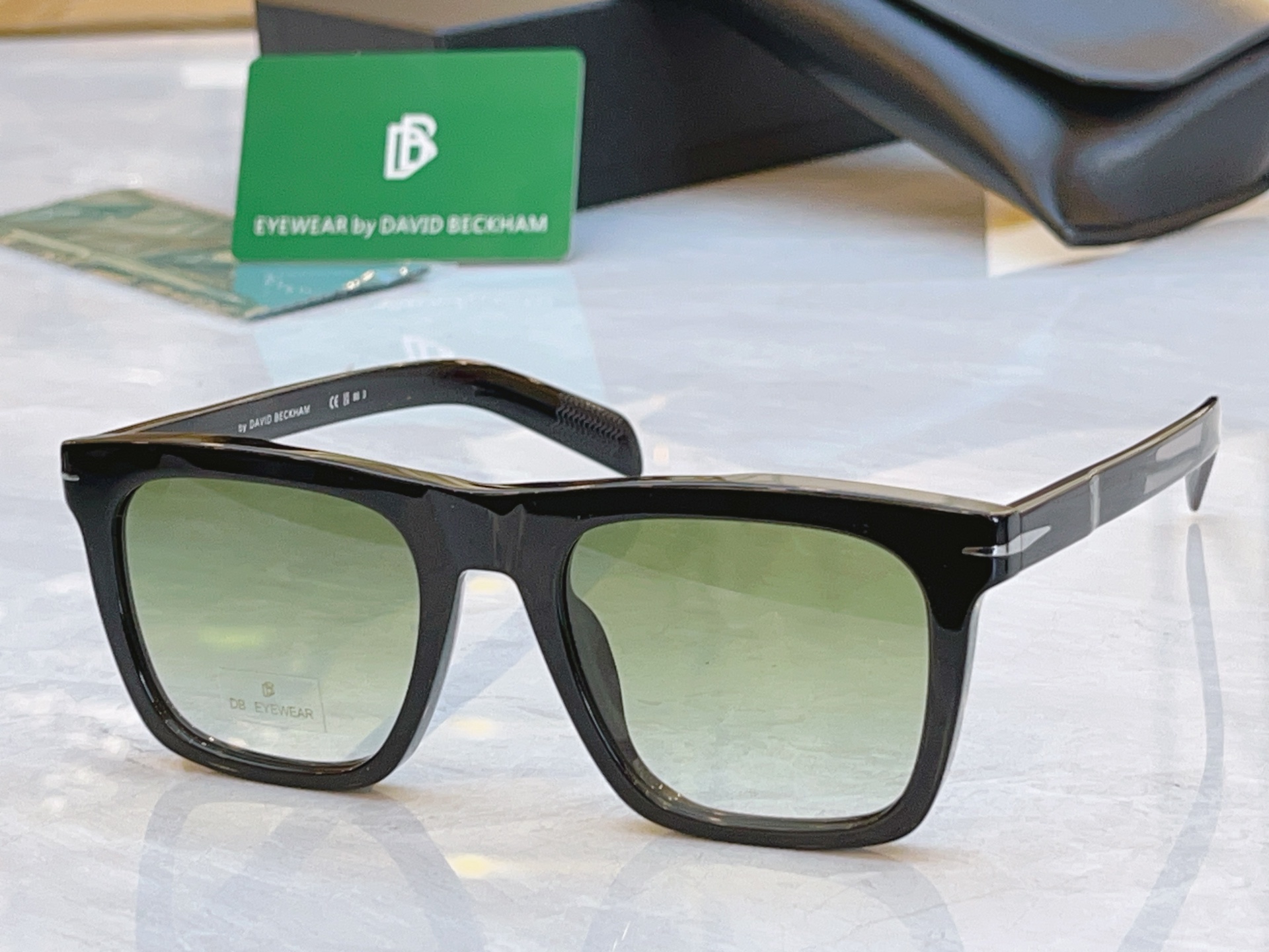 ，【DAVID BECKHA*】大卫.贝克汉*姆新款太阳镜，Model:DB 7000S，SIZE:51