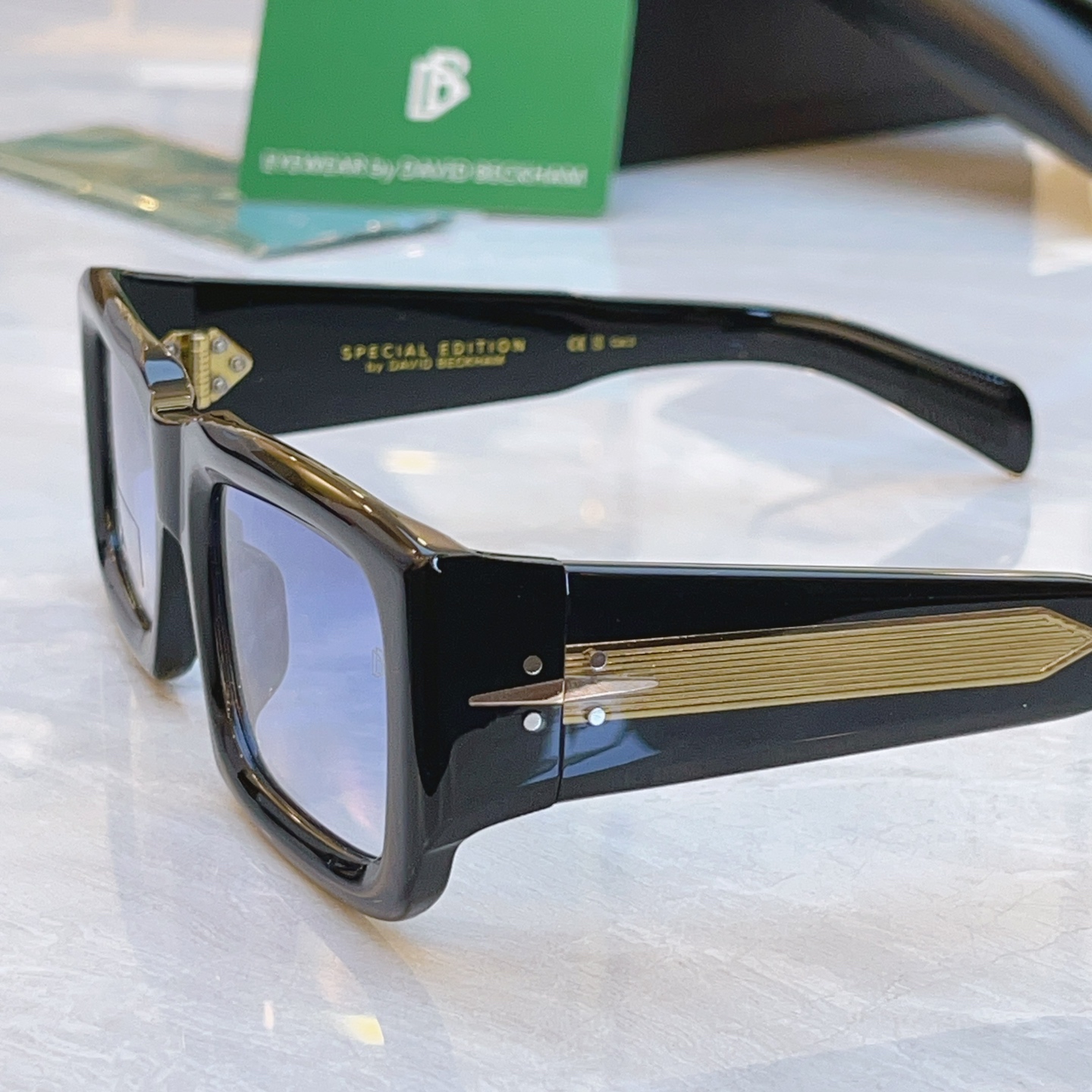 ，【DAVID BECKHA*】大卫.贝克汉*姆新款太阳镜，Model:DB 7131/S，SIZE:5