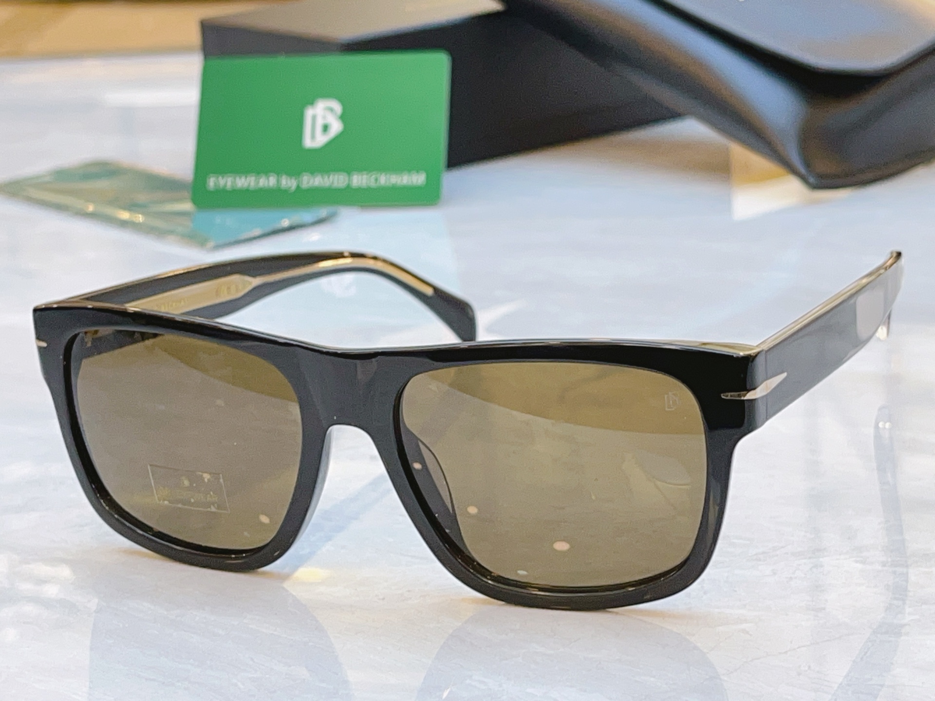 ，【DAVID BECKHA*】大卫.贝克汉*姆新款太阳镜，Model:DB 7150/S，SIZE:5