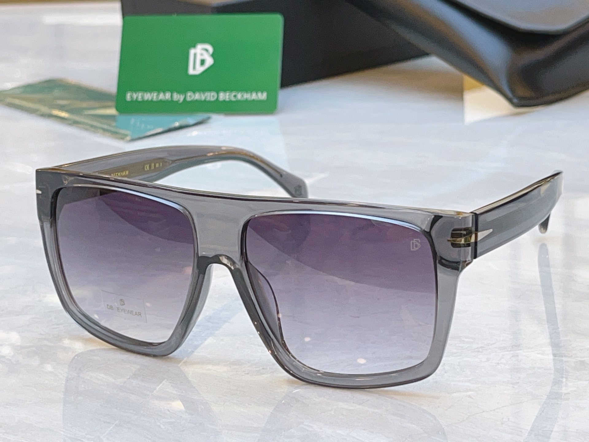 ，【DAVID BECKHA*】大卫.贝克汉*姆新款太阳镜，Model:DB 7149/S，SIZE:5