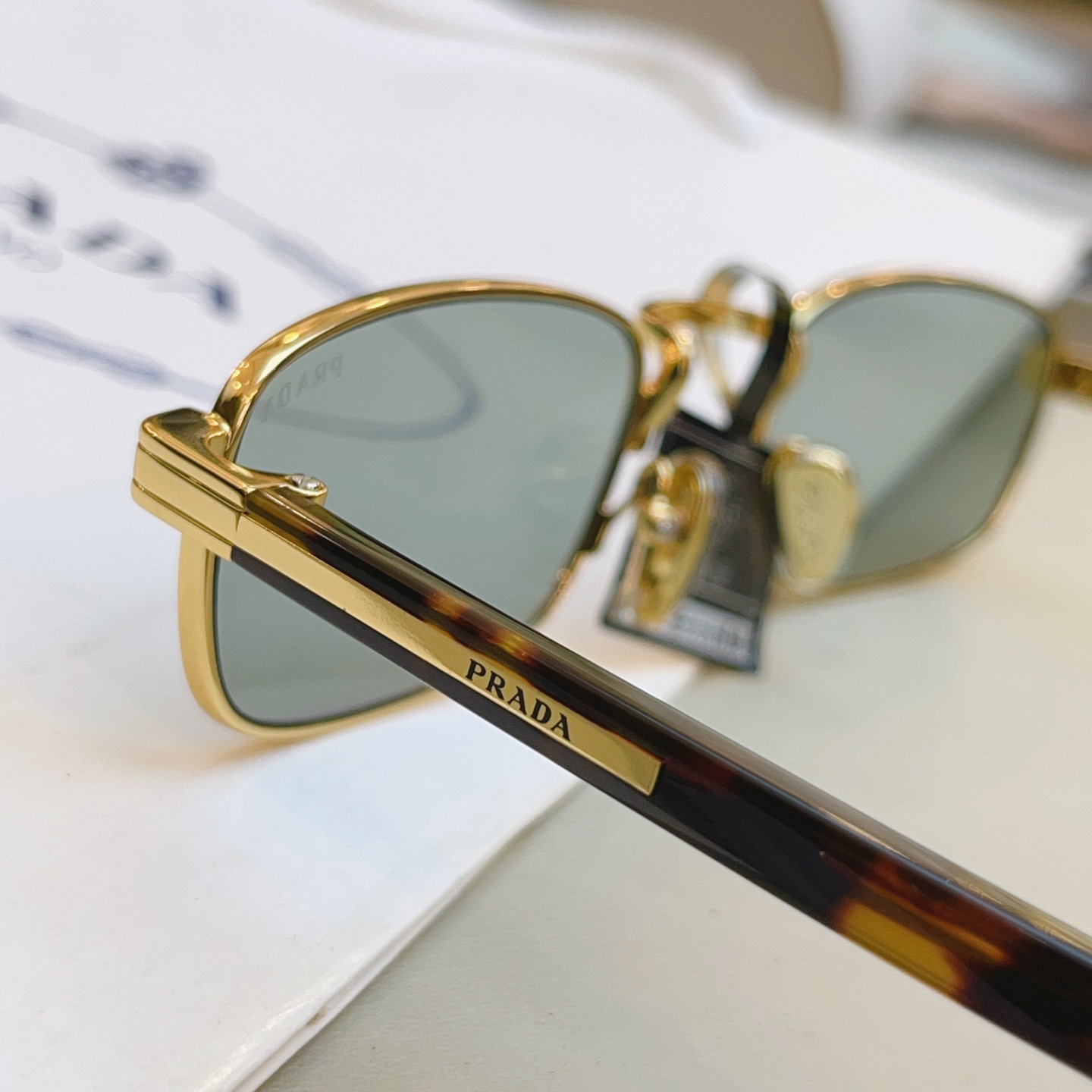 ，【PRAD*】普拉*达新款太阳镜 高品质✨，MODEL：PR B54S，SIZE：54口23-145