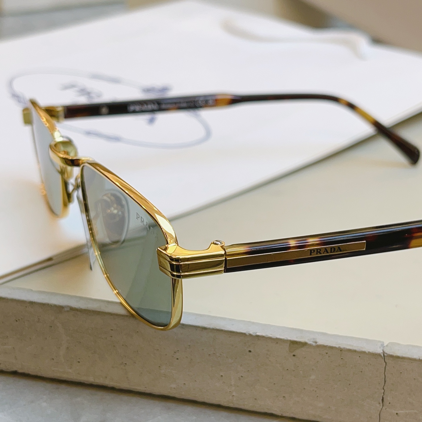 ，【PRAD*】普拉*达新款太阳镜 高品质✨，MODEL：PR B54S，SIZE：54口23-145