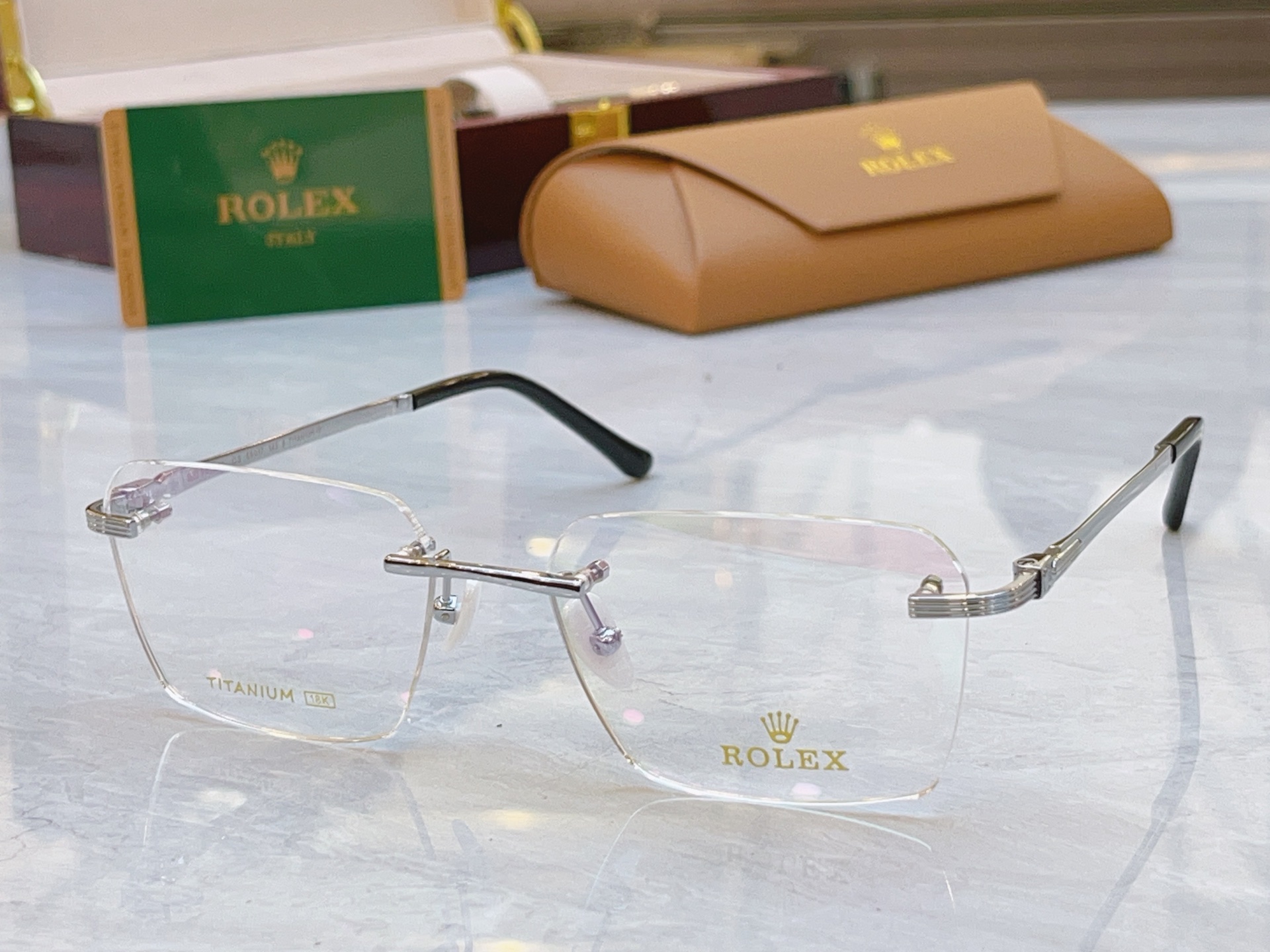 ，【ROLE*】 劳力*士新款太阳镜，钛架 MODEL：SS1152，SIZE：55口17-143