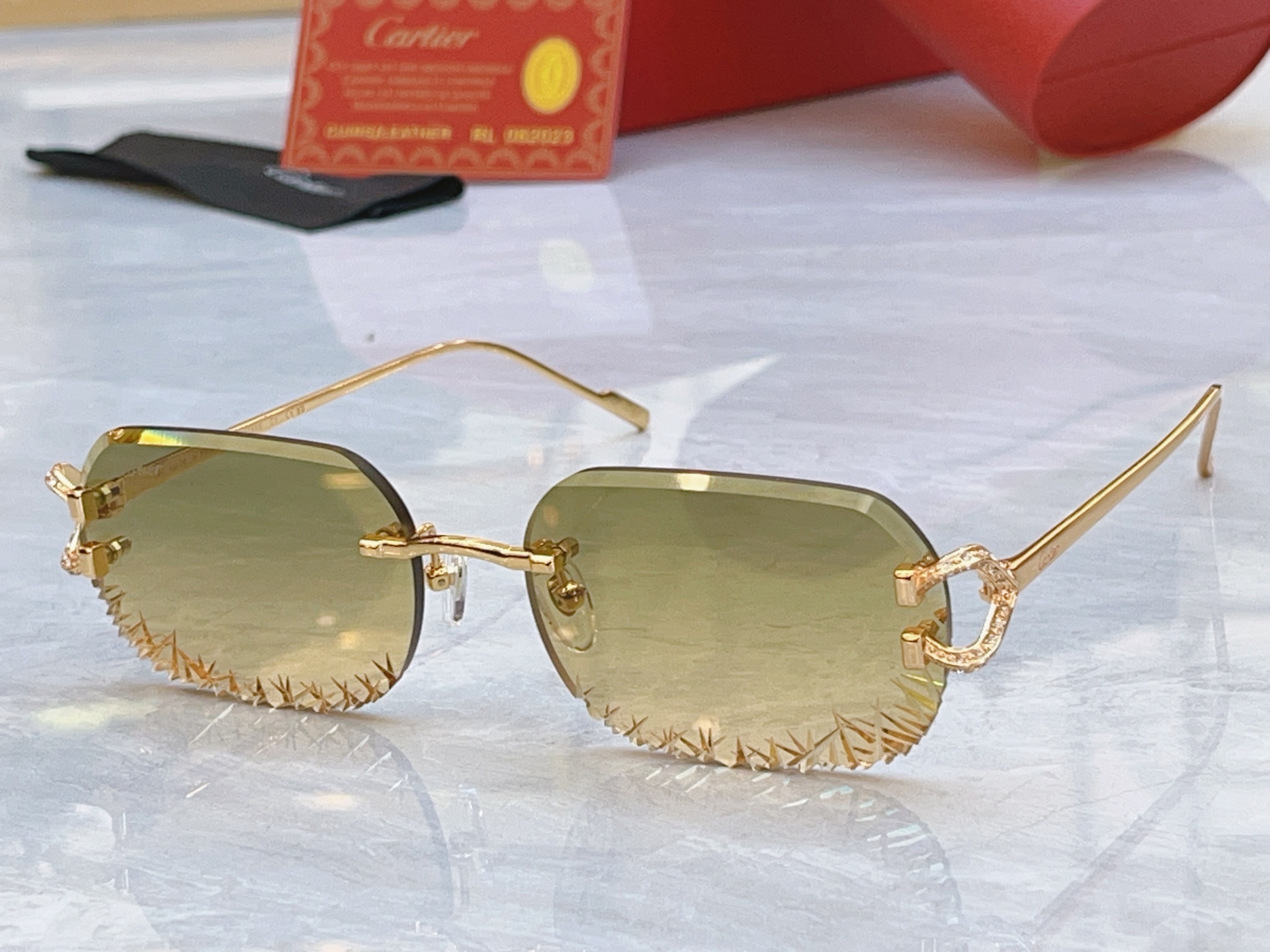 ，【CARTIE*】卡地*亚新款太阳镜，Mod:CT0798S，Size:58口18-140