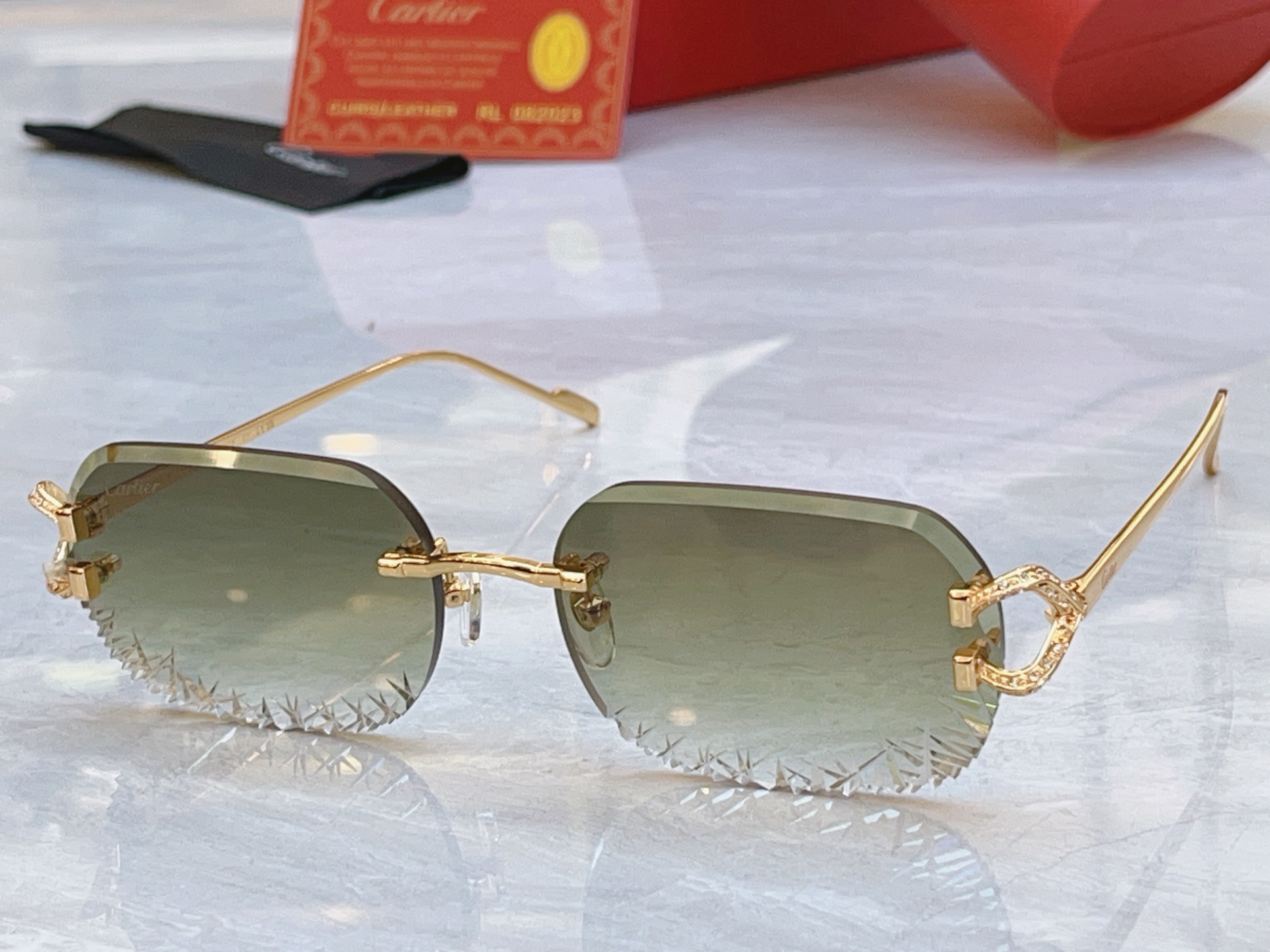 ，【CARTIE*】卡地*亚新款太阳镜，Mod:CT0798S，Size:58口18-140