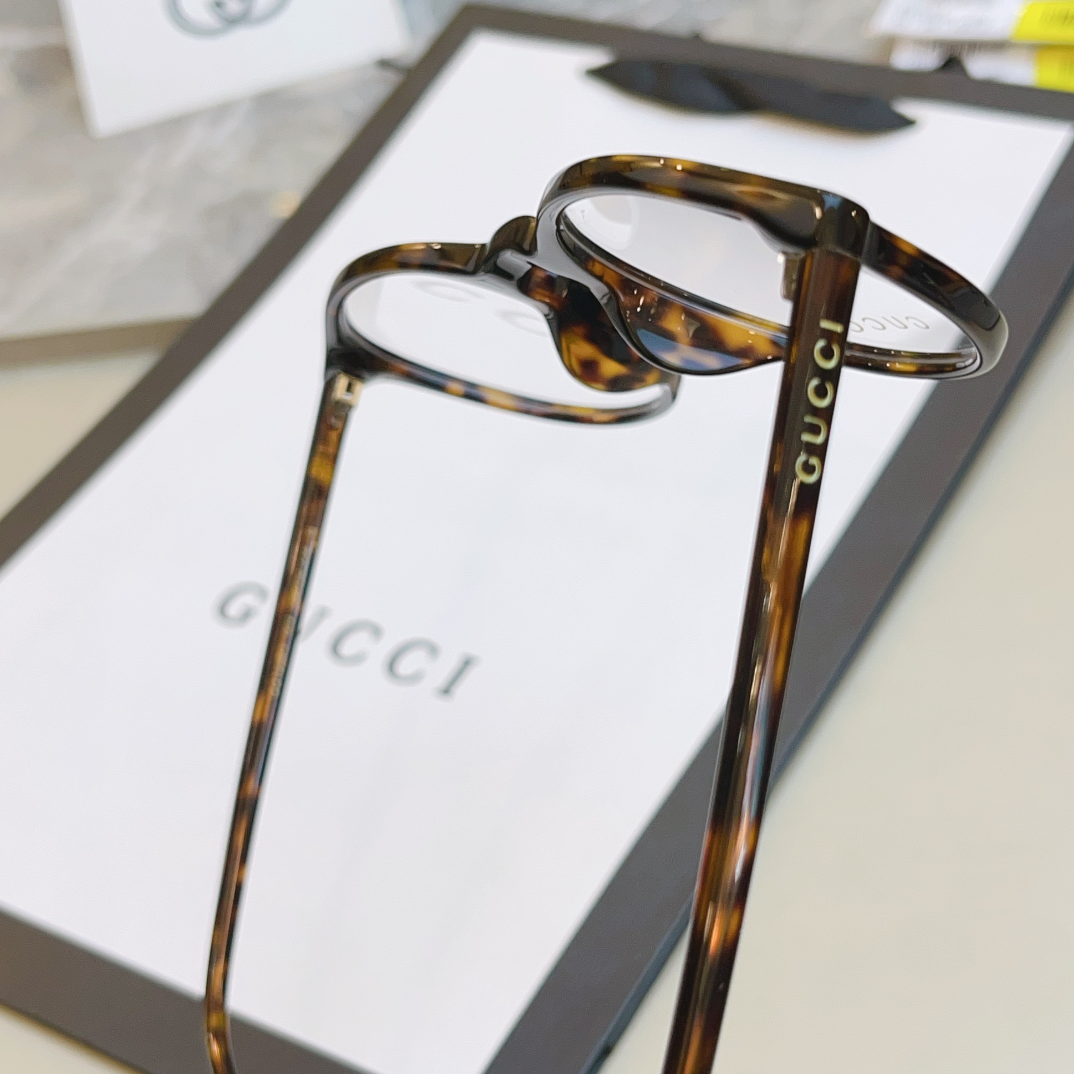 ，【GUCC*】古*驰新款太阳镜，MODEL：GG1998O，SIZE：49口20-145