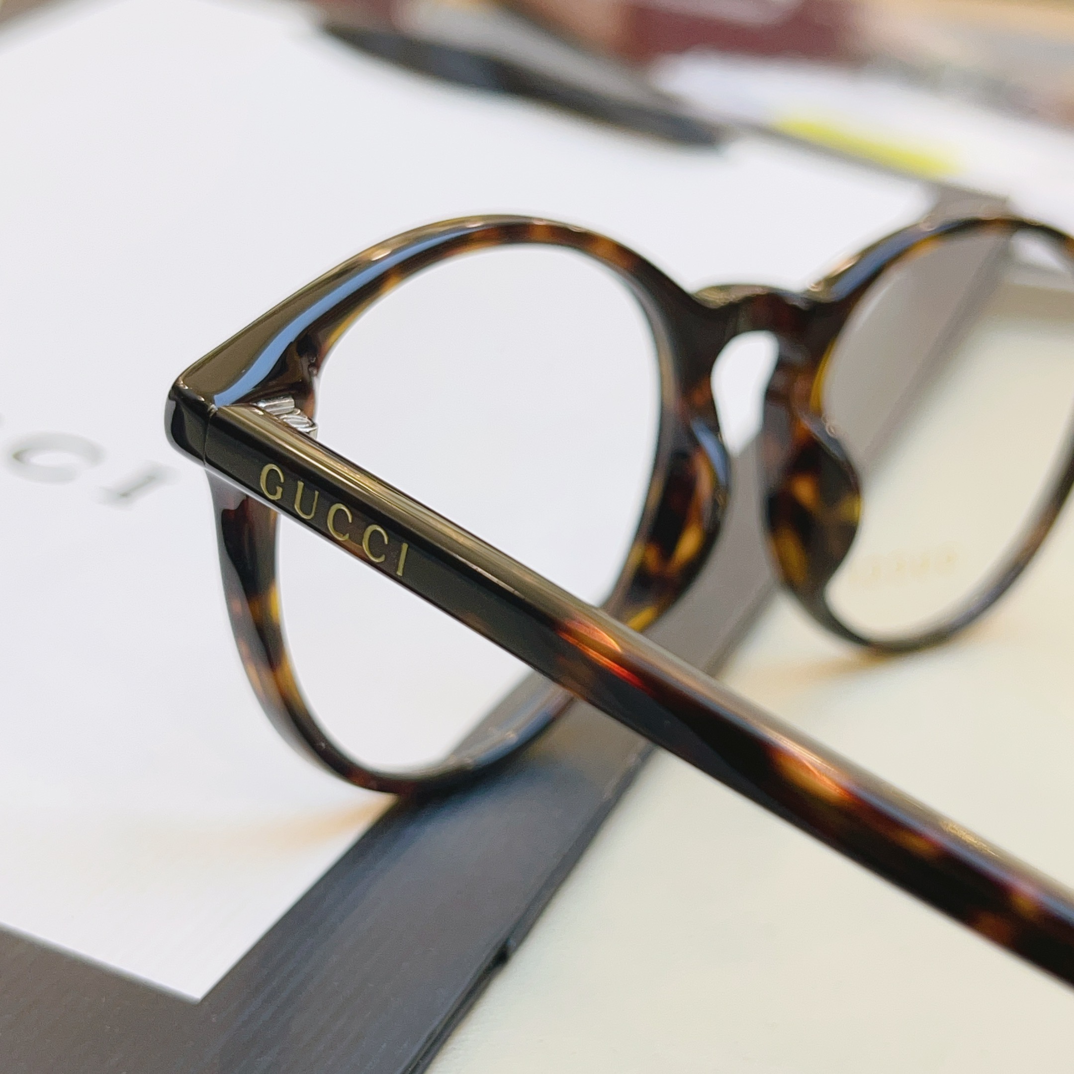 ，【GUCC*】古*驰新款太阳镜，MODEL：GG1998O，SIZE：49口20-145