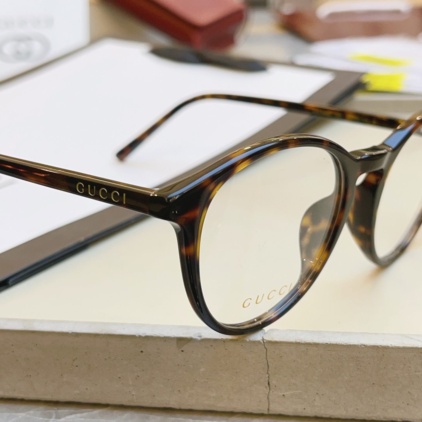 ，【GUCC*】古*驰新款太阳镜，MODEL：GG1998O，SIZE：49口20-145