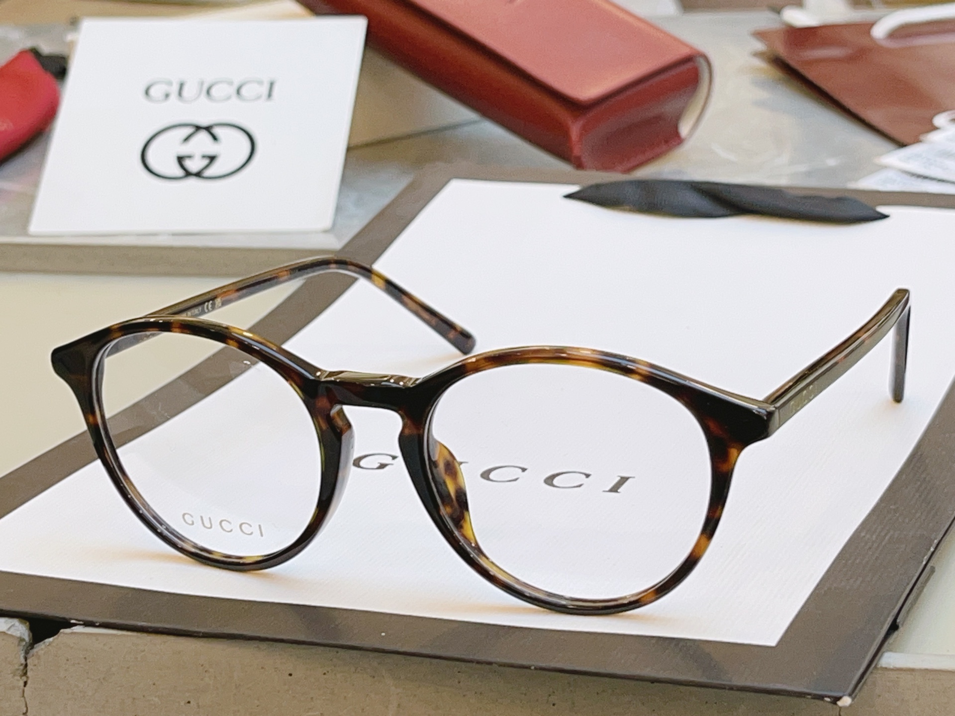 ，【GUCC*】古*驰新款太阳镜，MODEL：GG1998O，SIZE：49口20-145