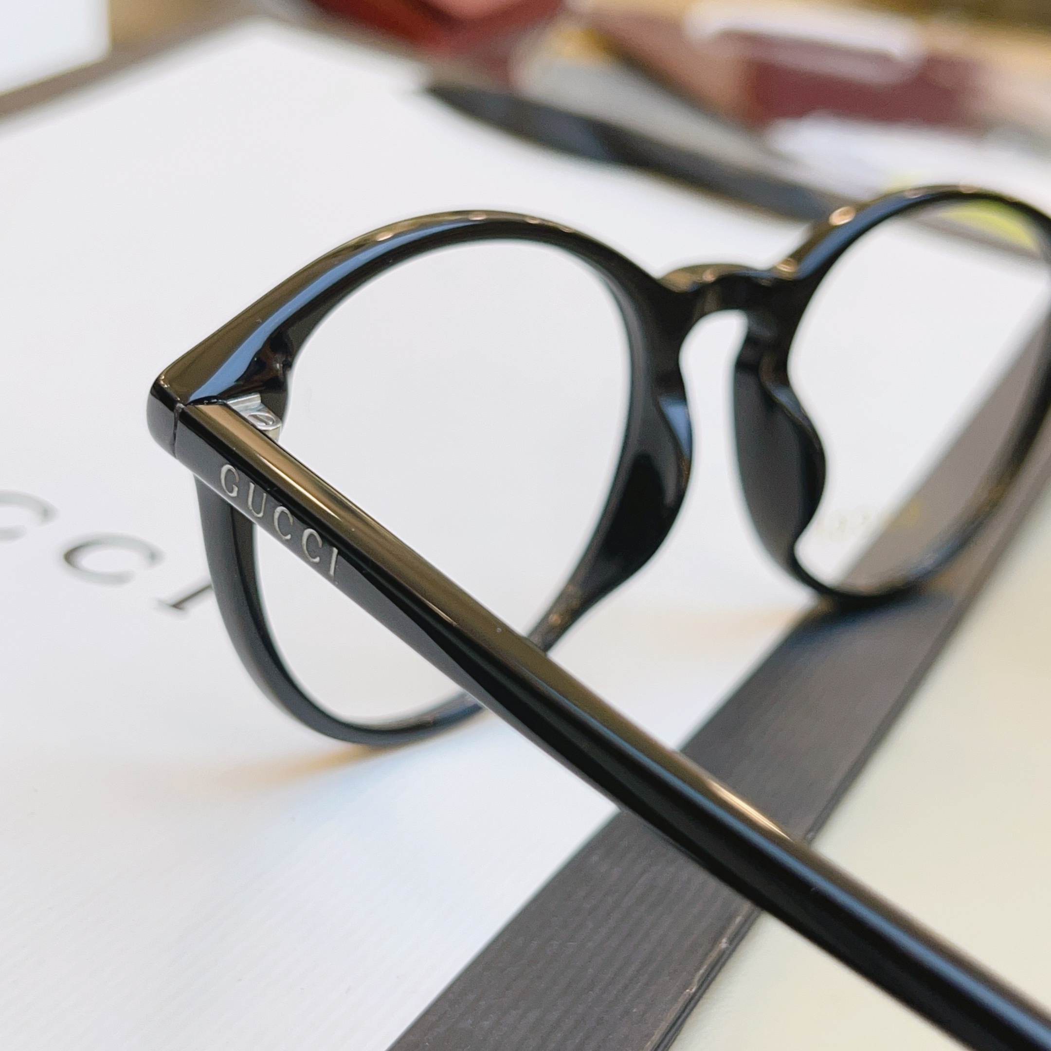 ，【GUCC*】古*驰新款太阳镜，MODEL：GG1998O，SIZE：49口20-145