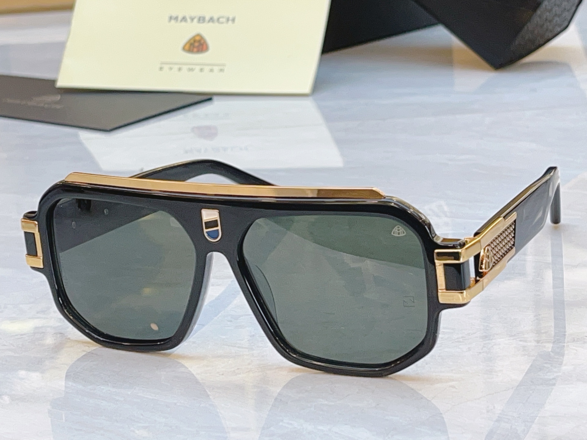 ，【MAYBAC*】迈巴*赫新款太阳镜，MODEL: KR/J-DB Z157，SIZE：56口13-1