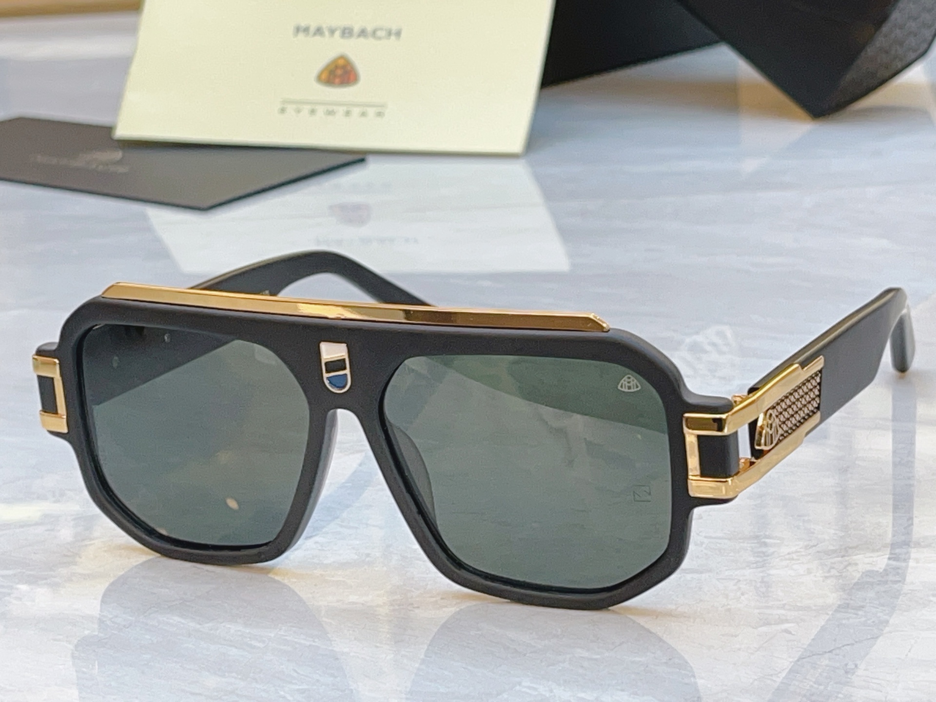 ，【MAYBAC*】迈巴*赫新款太阳镜，MODEL: KR/J-DB Z157，SIZE：56口13-1