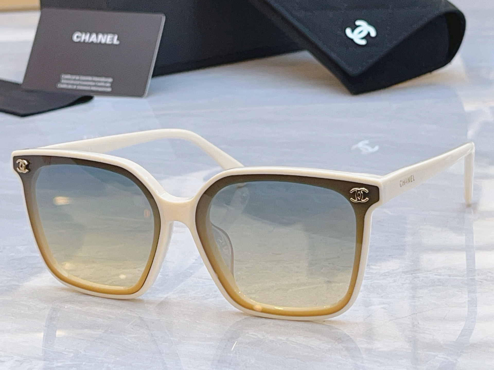 ，【CHANE*】香奈儿新款太阳镜，MODEL：CH5552-U，SIZE：64口14-140