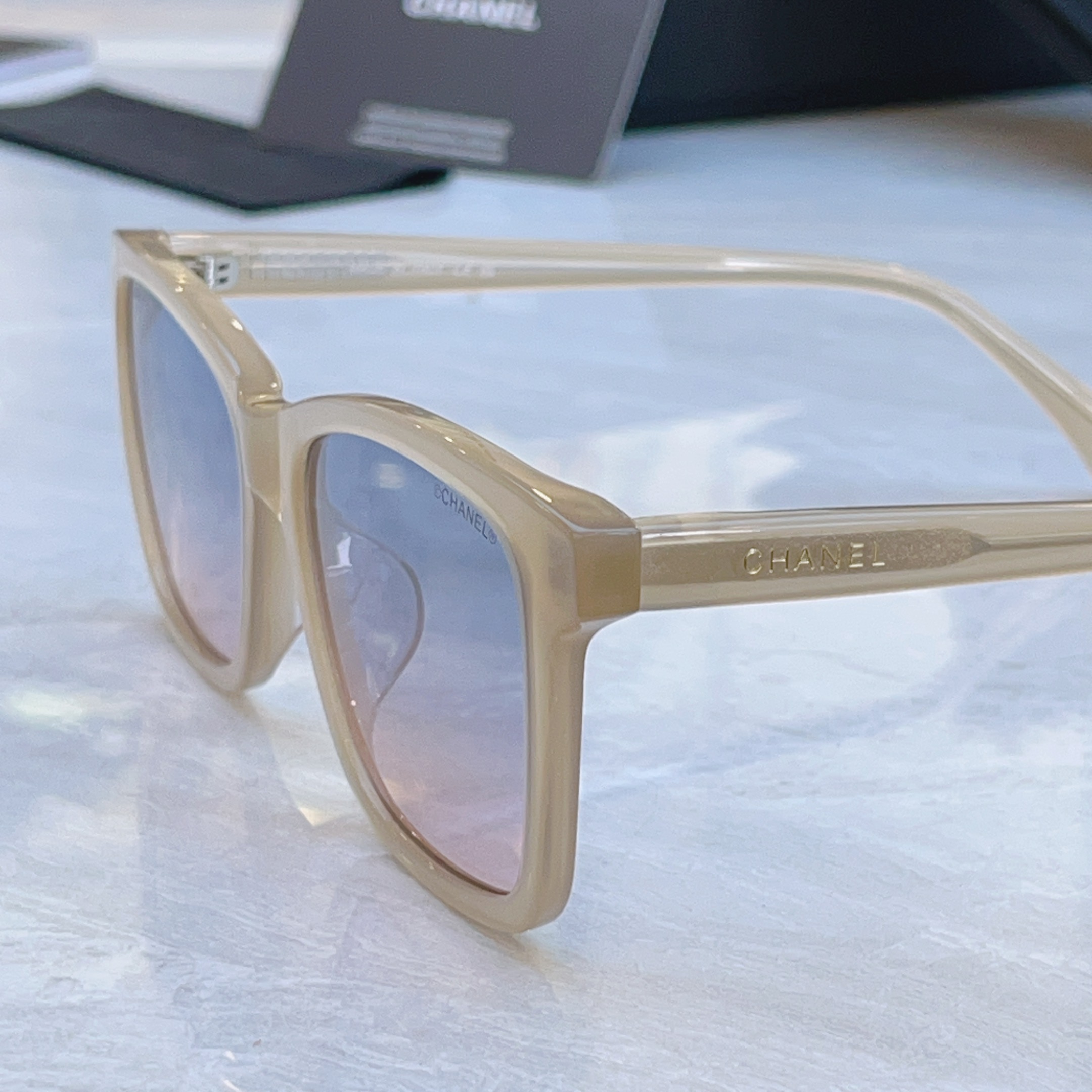 ，【CHANE*】香奈儿新款太阳镜，MODEL：CH5551-U，SIZE：55口17-140