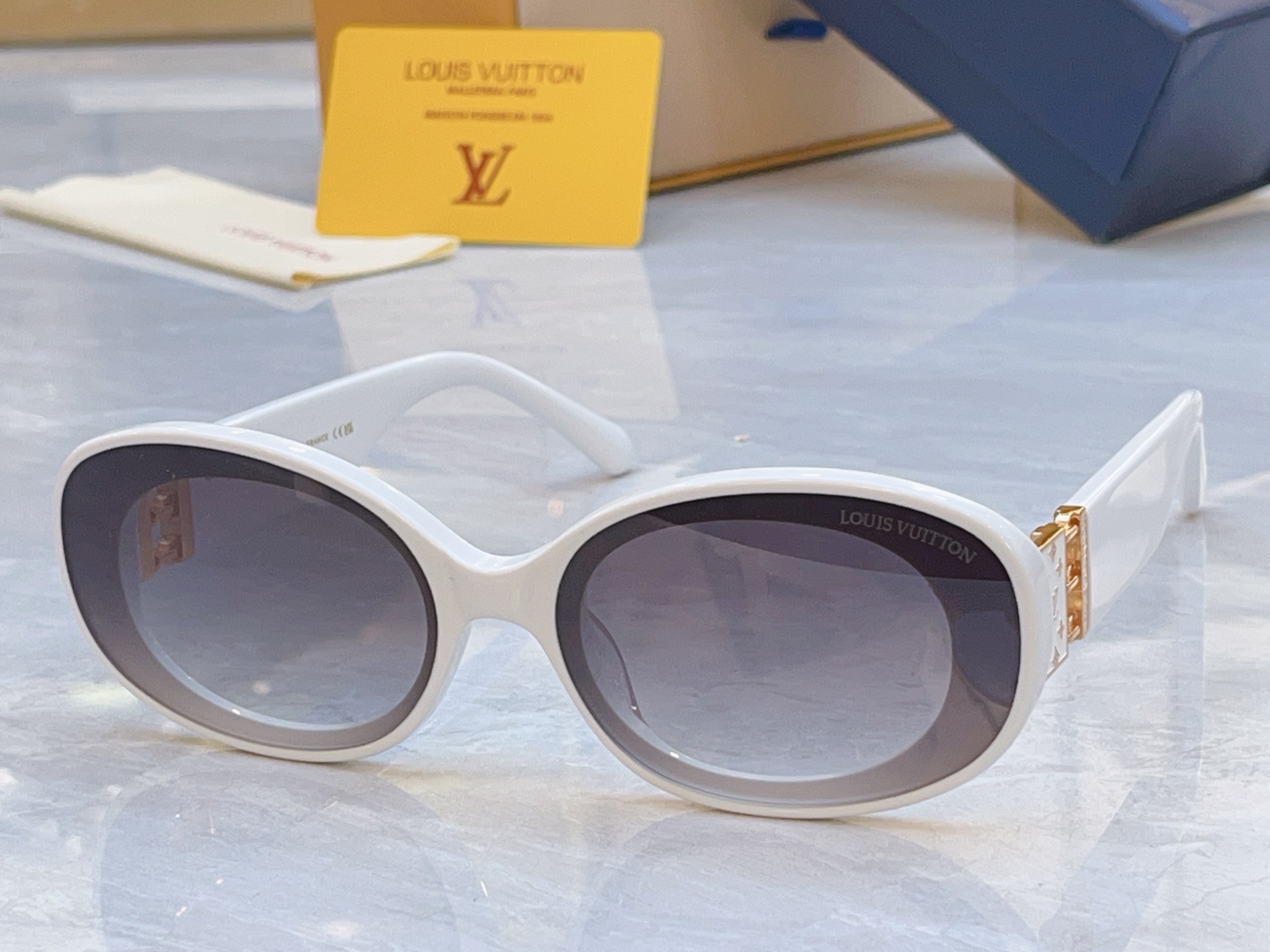 ，【LOUIS VUITTO*】路易*威登新款太阳镜，MODEL：Z2055U，SIZE：63口17-1