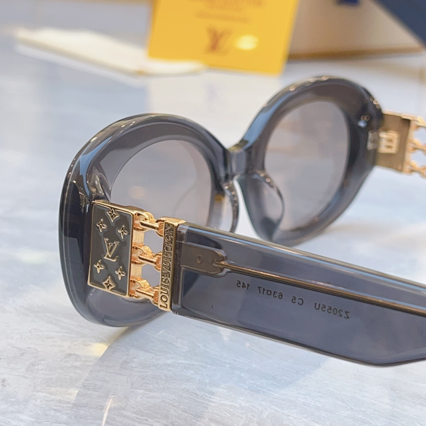 ，【LOUIS VUITTO*】路易*威登新款太阳镜，MODEL：Z2055U，SIZE：63口17-1