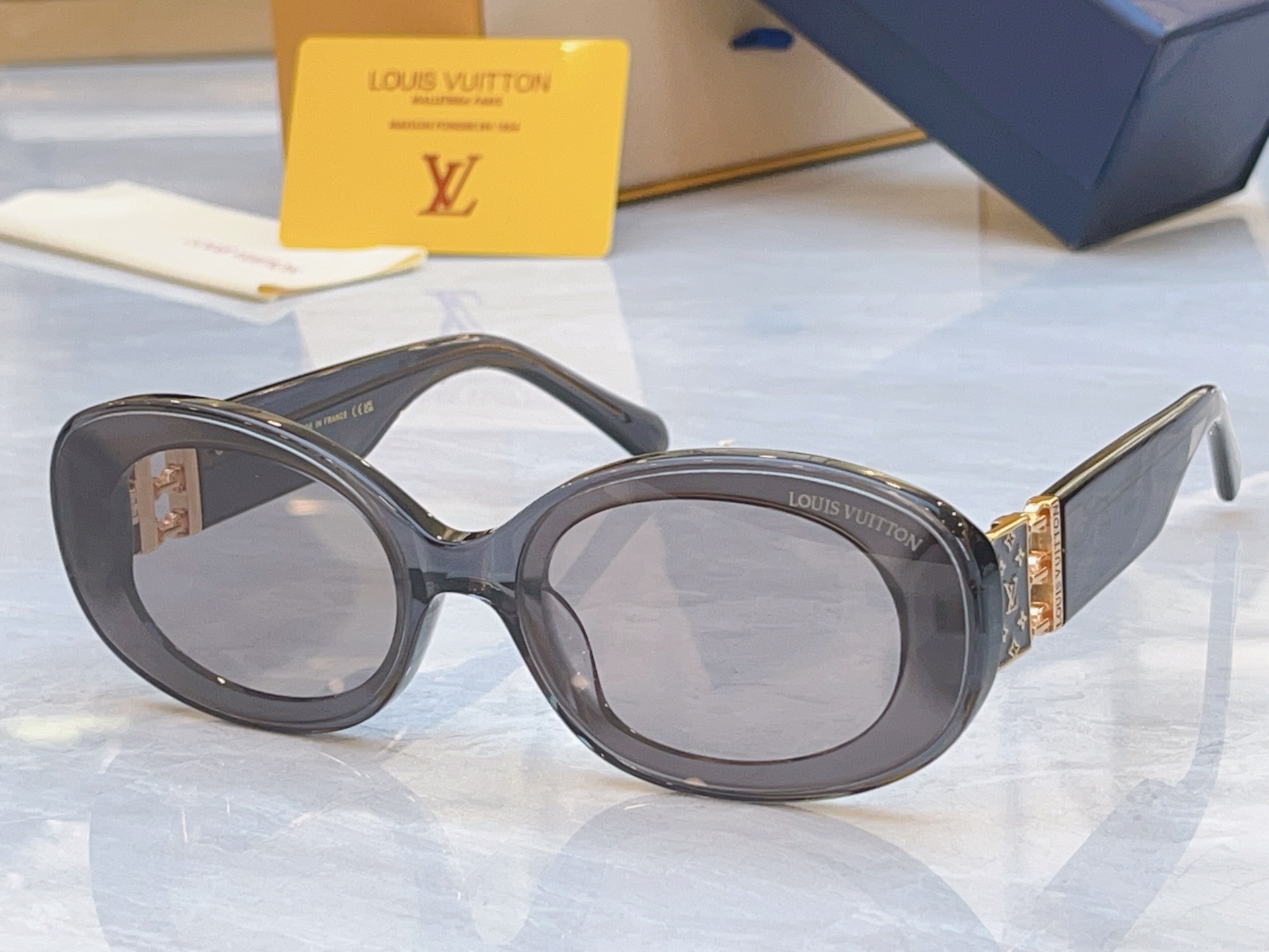 ，【LOUIS VUITTO*】路易*威登新款太阳镜，MODEL：Z2055U，SIZE：63口17-1