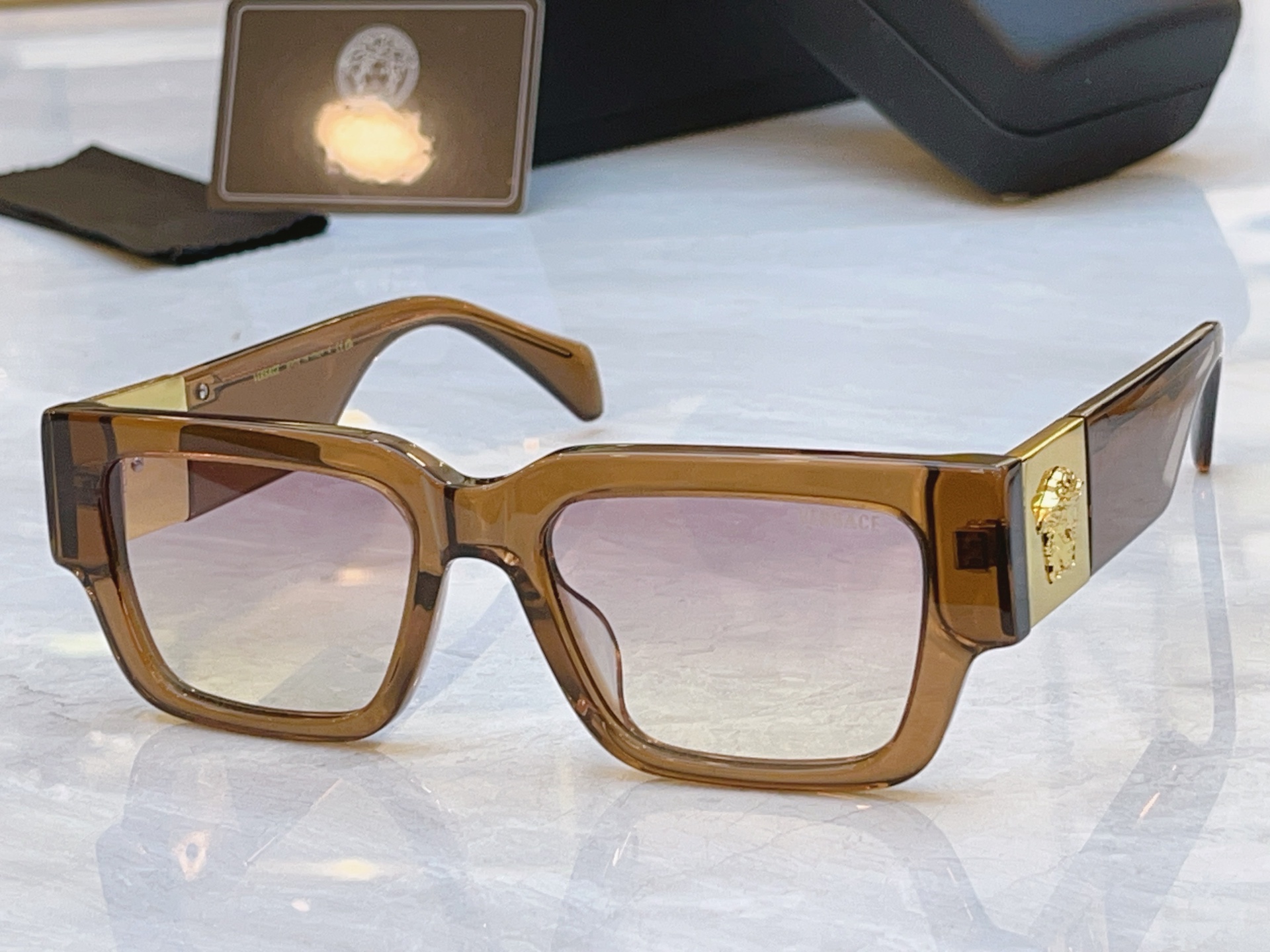 ，【VERSAC*】范思*哲新款太阳镜，MODEL：VE 1890，SIZE：54口19-148